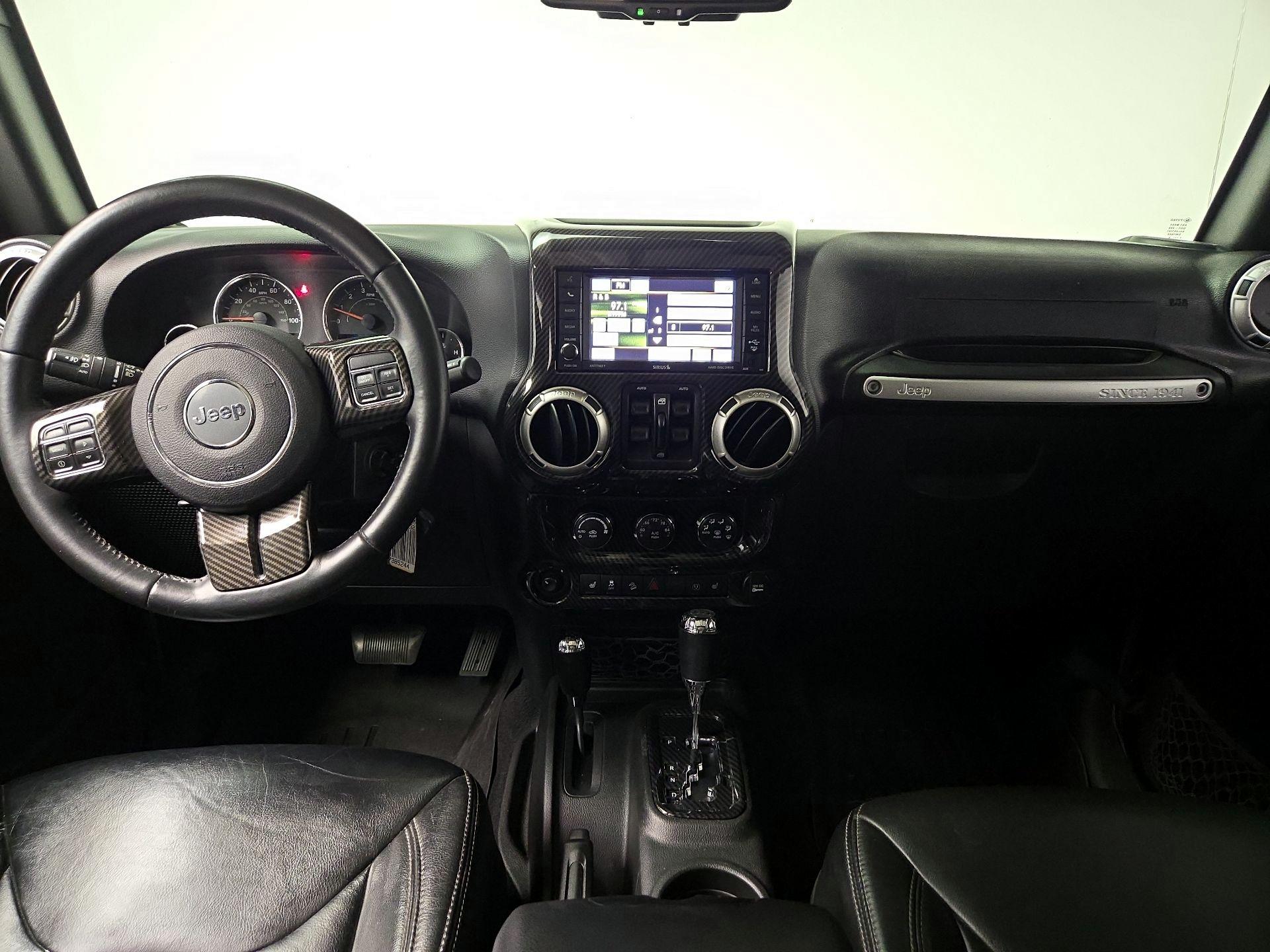 Thumbnail: 2017 Jeep Wrangler - 9