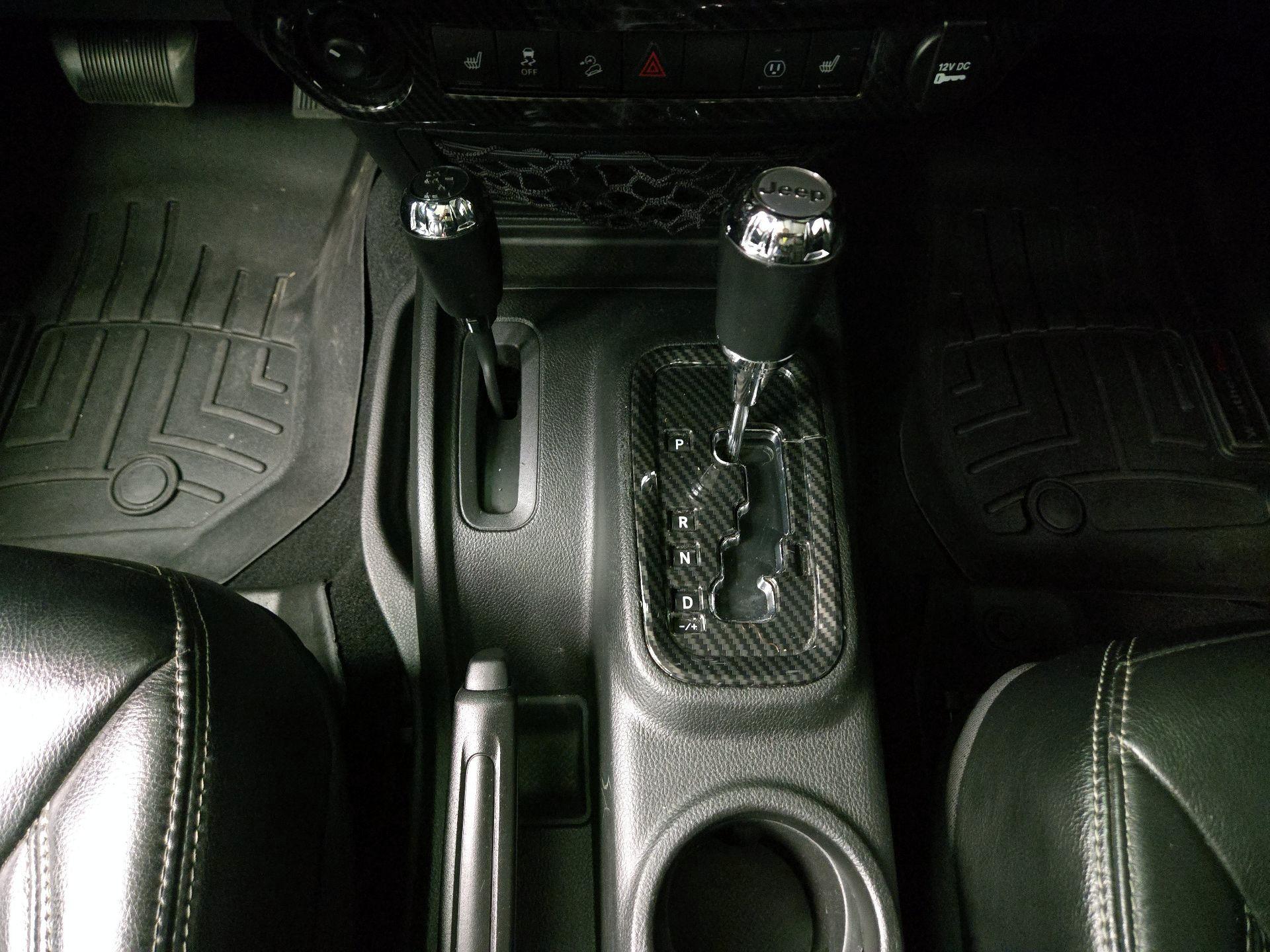 Thumbnail: 2017 Jeep Wrangler - 16