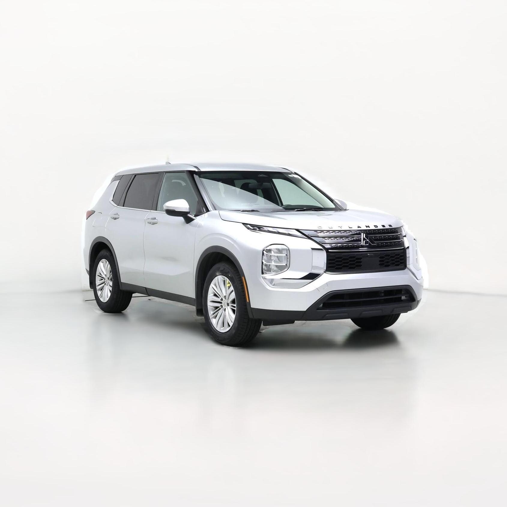 Thumbnail: 2022 Mitsubishi Outlander - 1