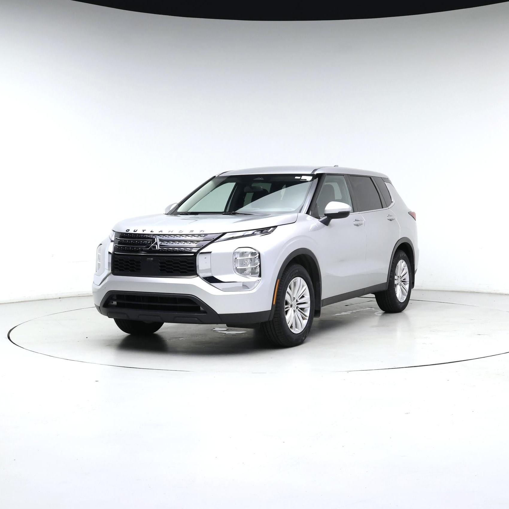 Thumbnail: 2022 Mitsubishi Outlander - 4