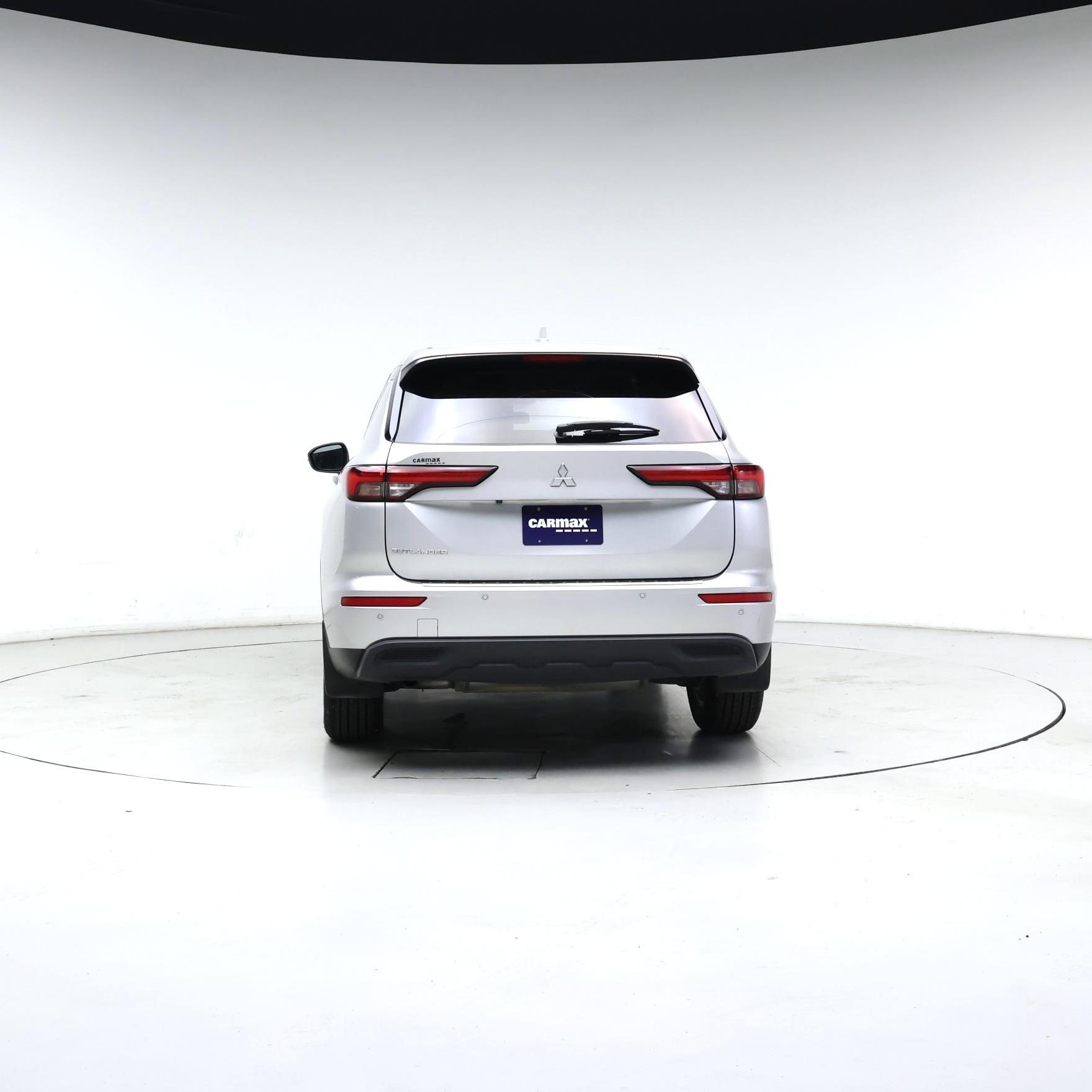 Thumbnail: 2022 Mitsubishi Outlander - 6