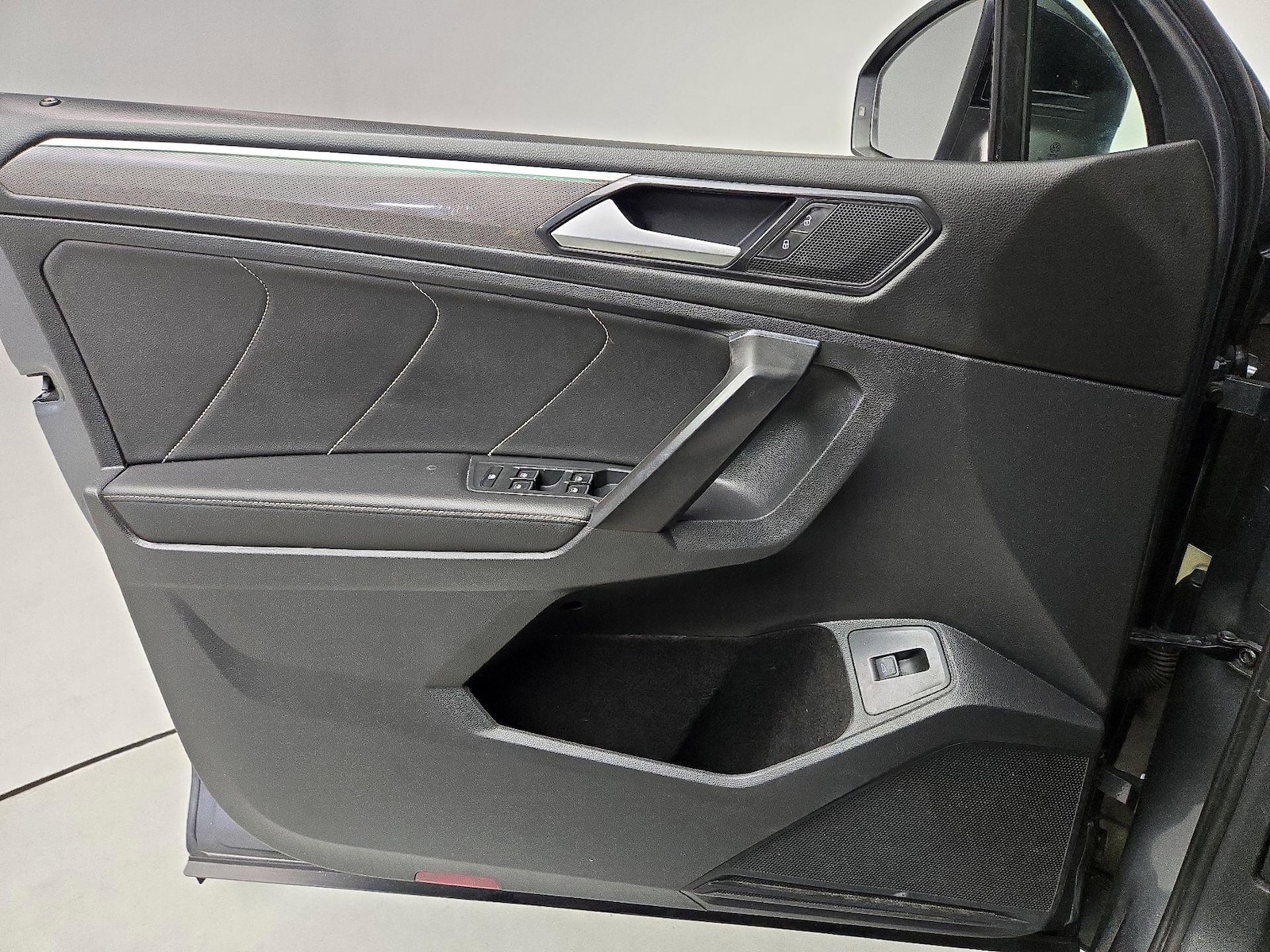 2022 Volkswagen Tiguan SE R-LINE BLACK - Photo 13
