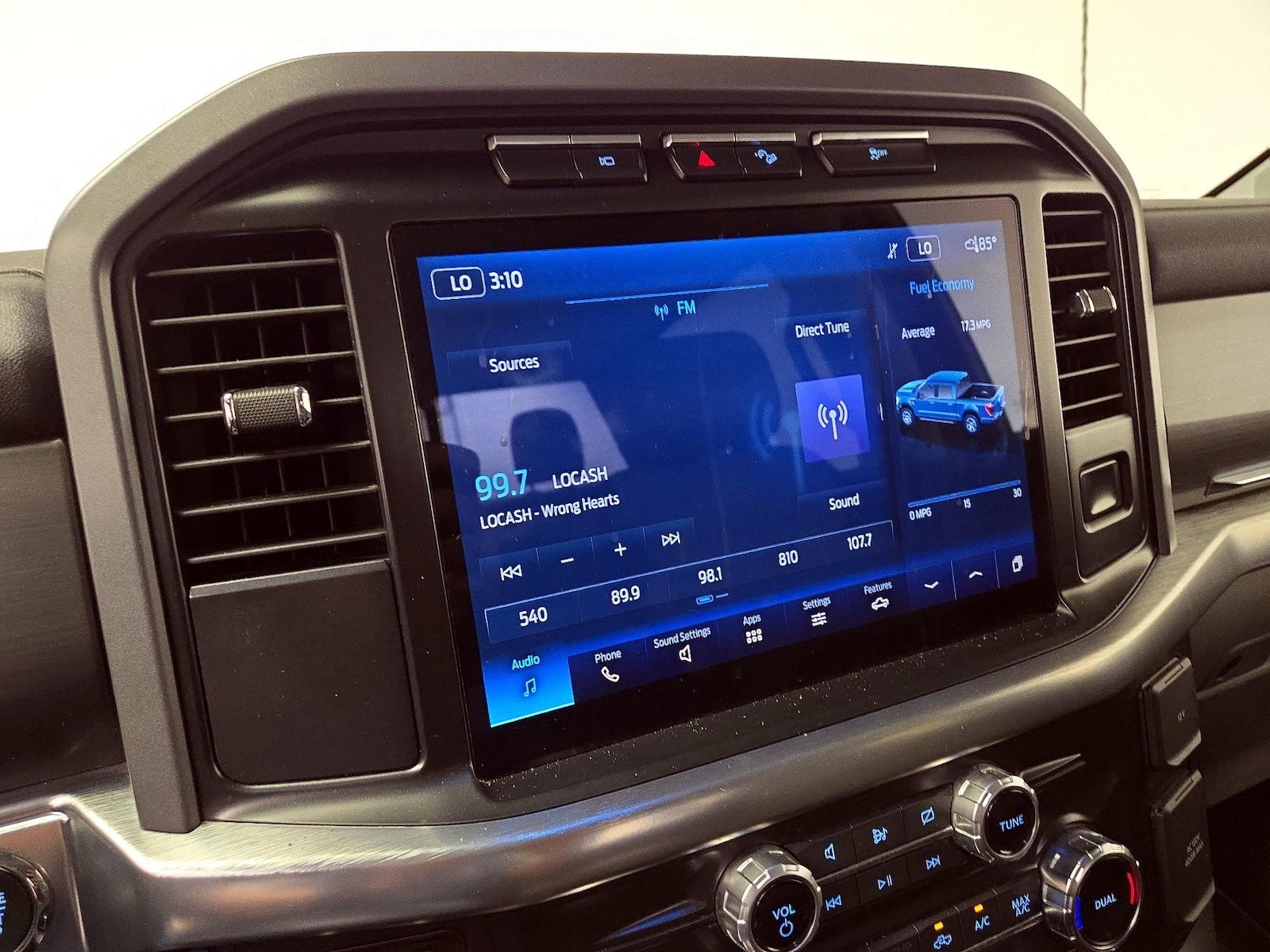 2022 Ford F-150 Lariat - Photo 16