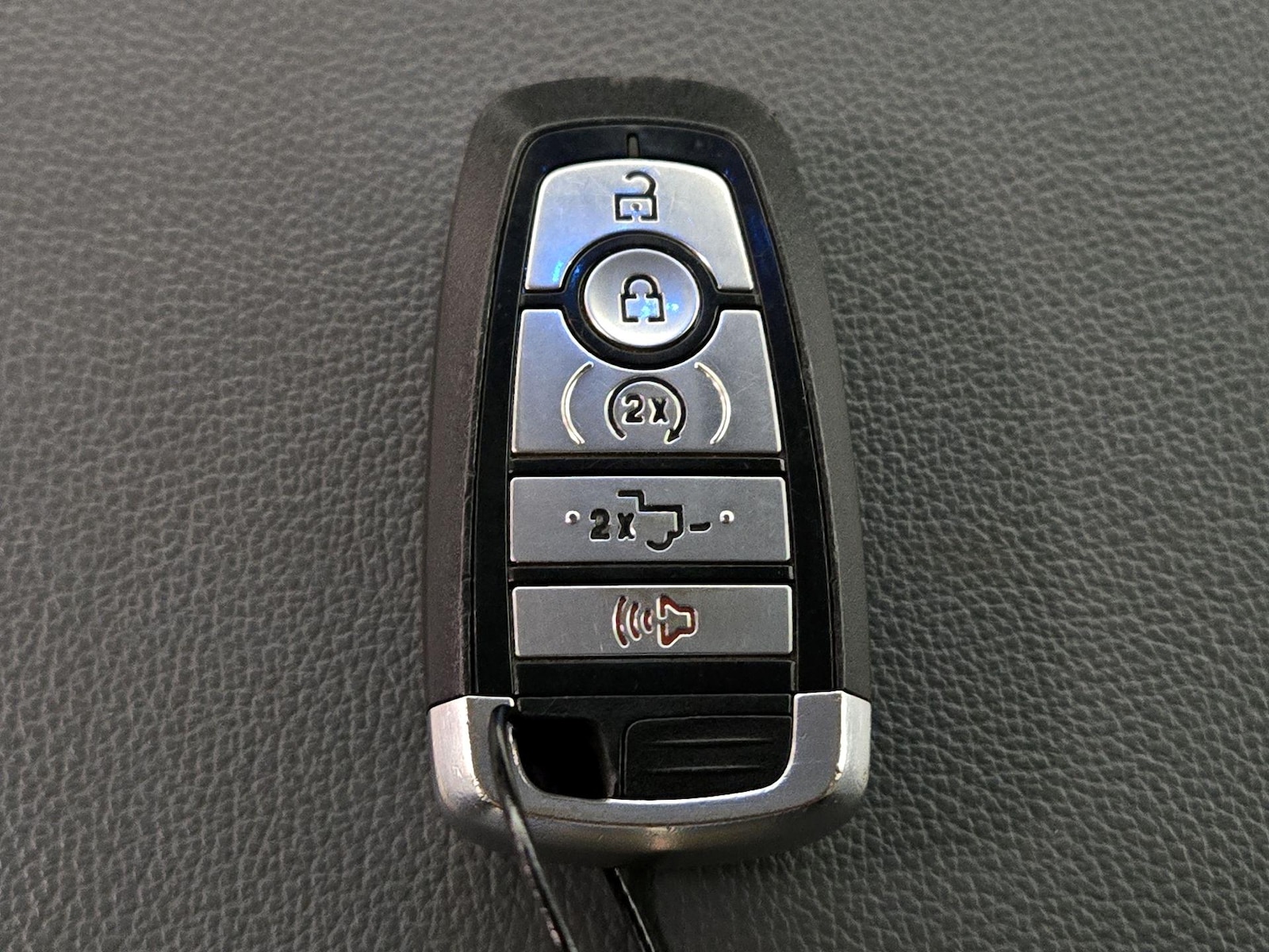 2022 Ford F-150 Lariat - Photo 23