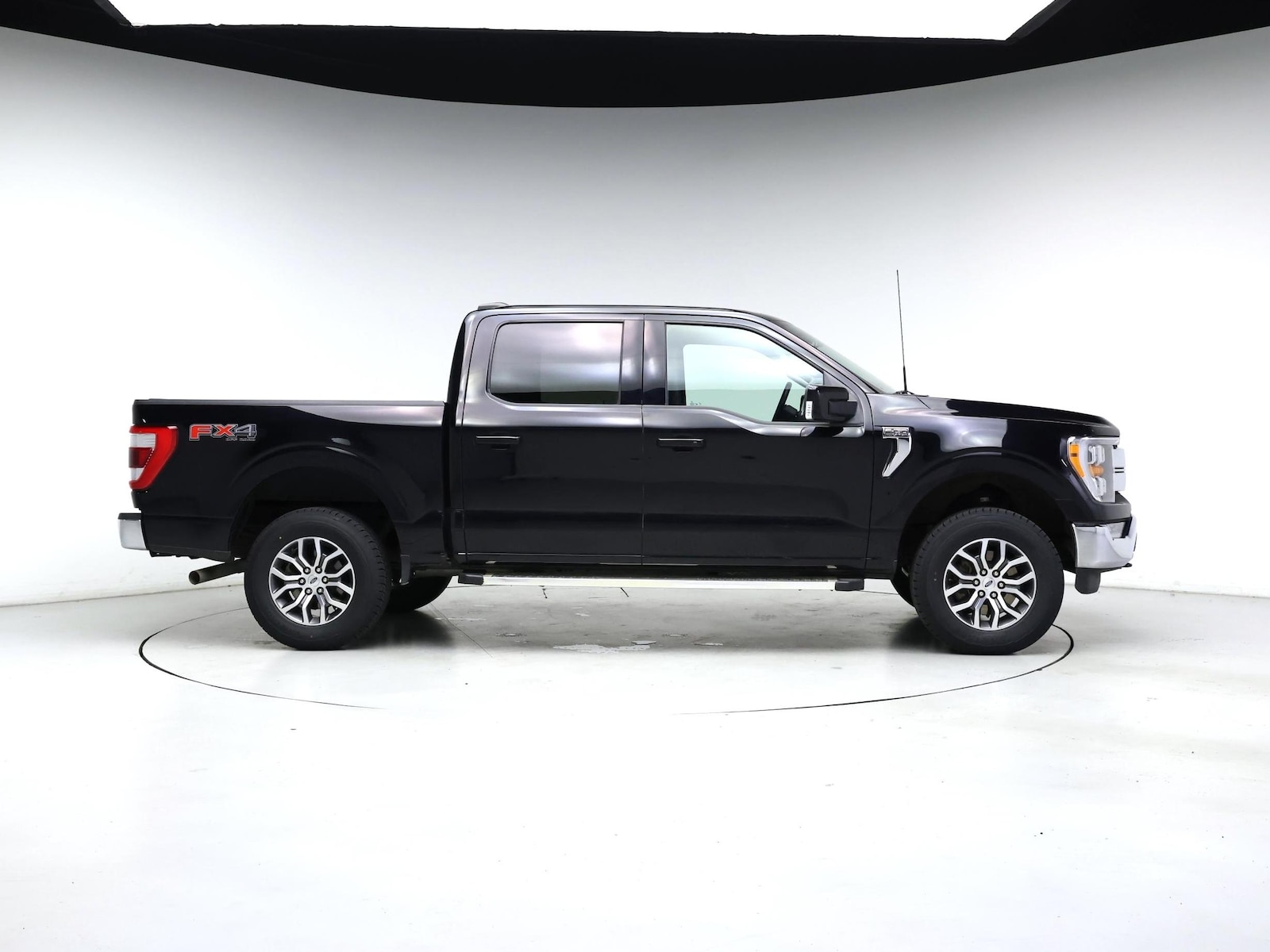2022 Ford F-150 Lariat - Photo 8