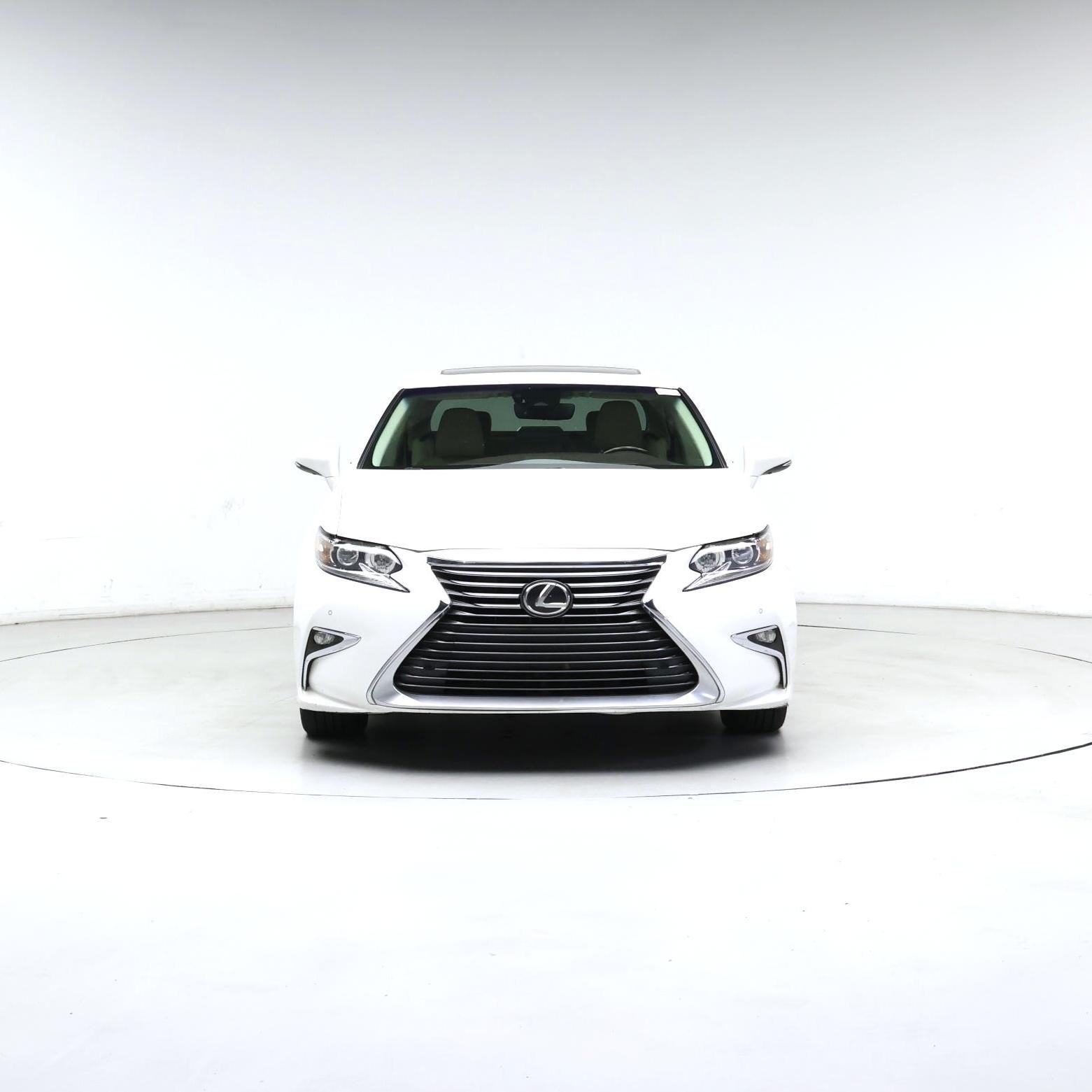 Thumbnail: 2017 Lexus ES - 5