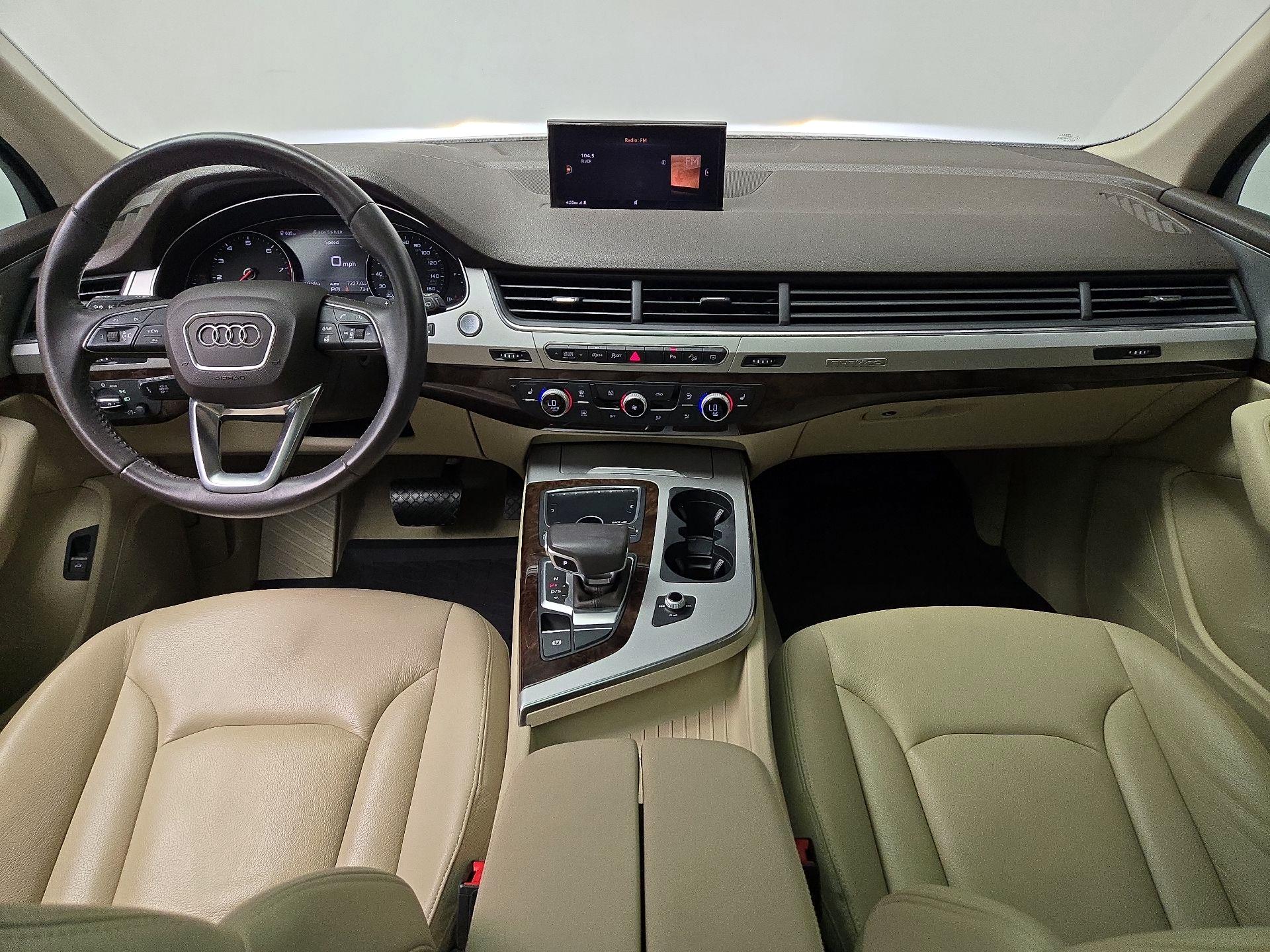 Thumbnail: 2019 Audi Q7 - 9