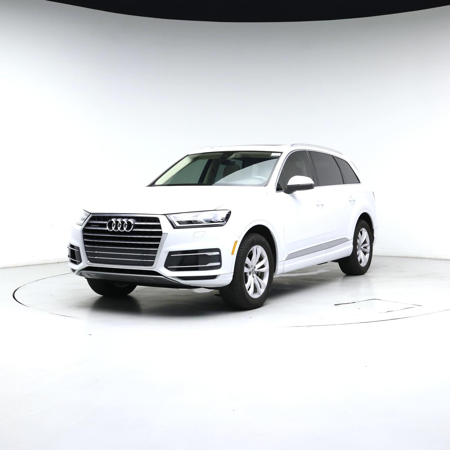 Thumbnail: 2019 Audi Q7 - 4