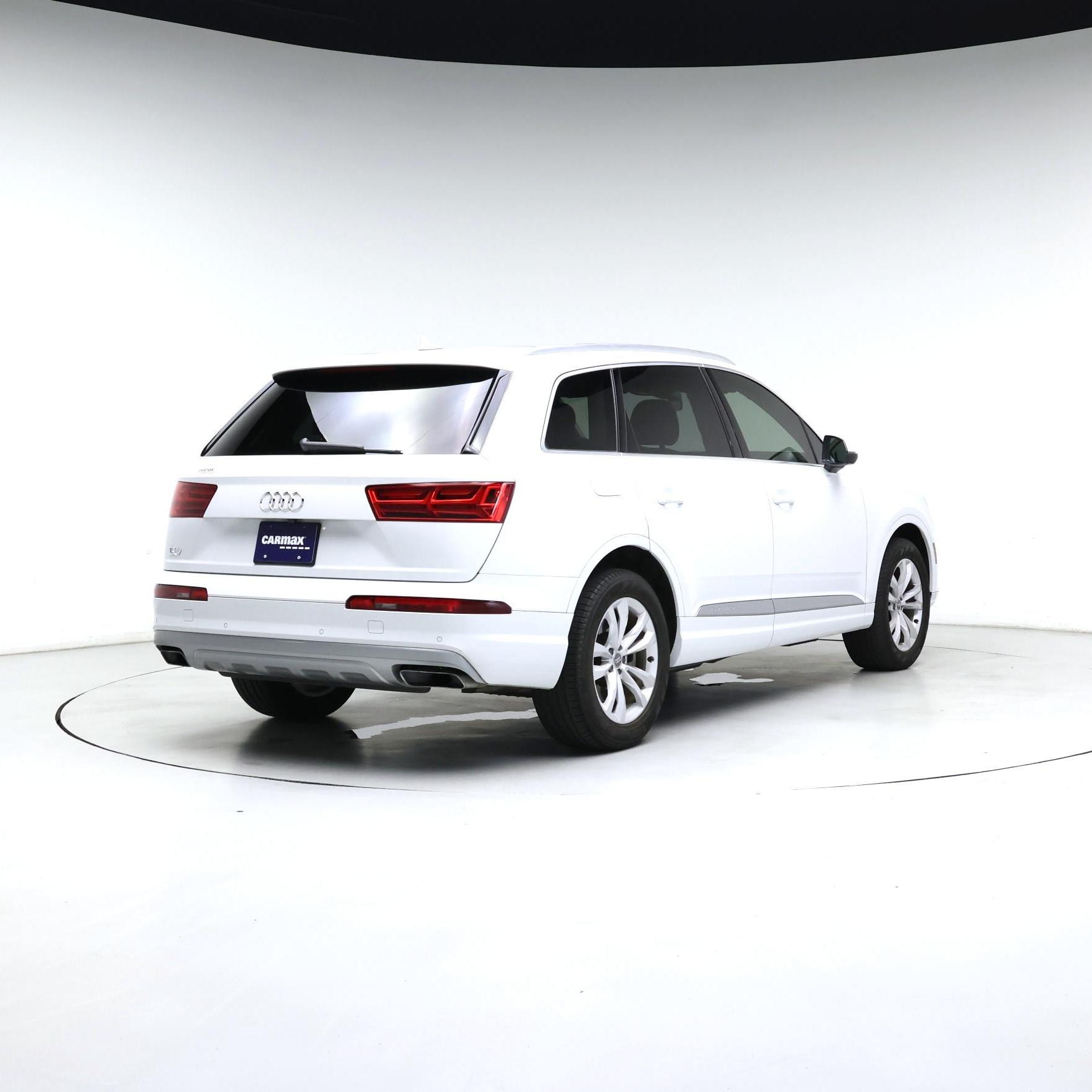 Thumbnail: 2019 Audi Q7 - 8