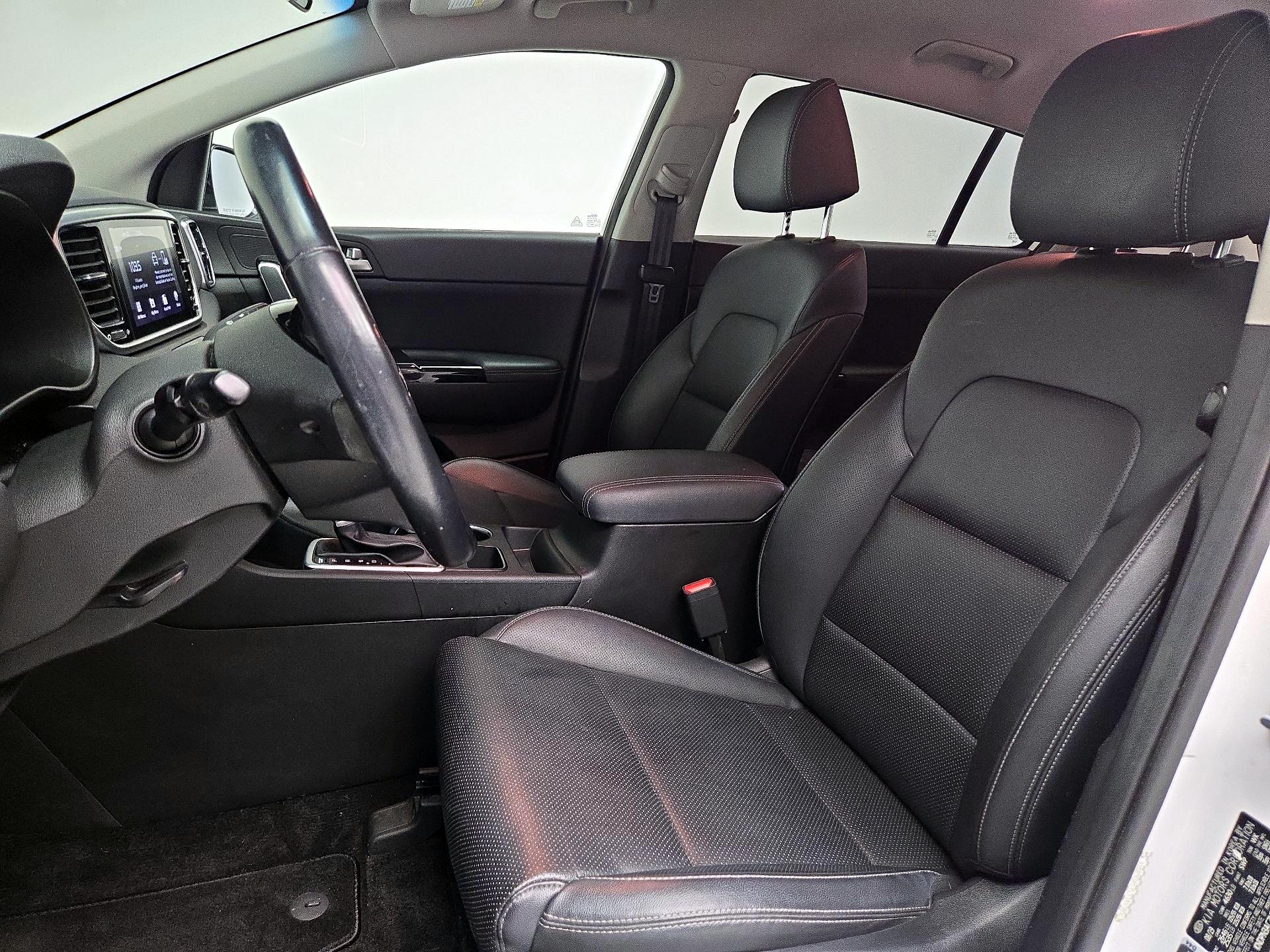 Thumbnail: 2020 Kia Sportage - 11