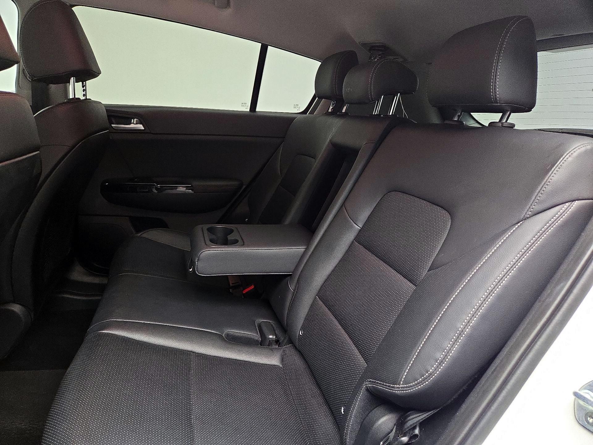 Thumbnail: 2020 Kia Sportage - 19