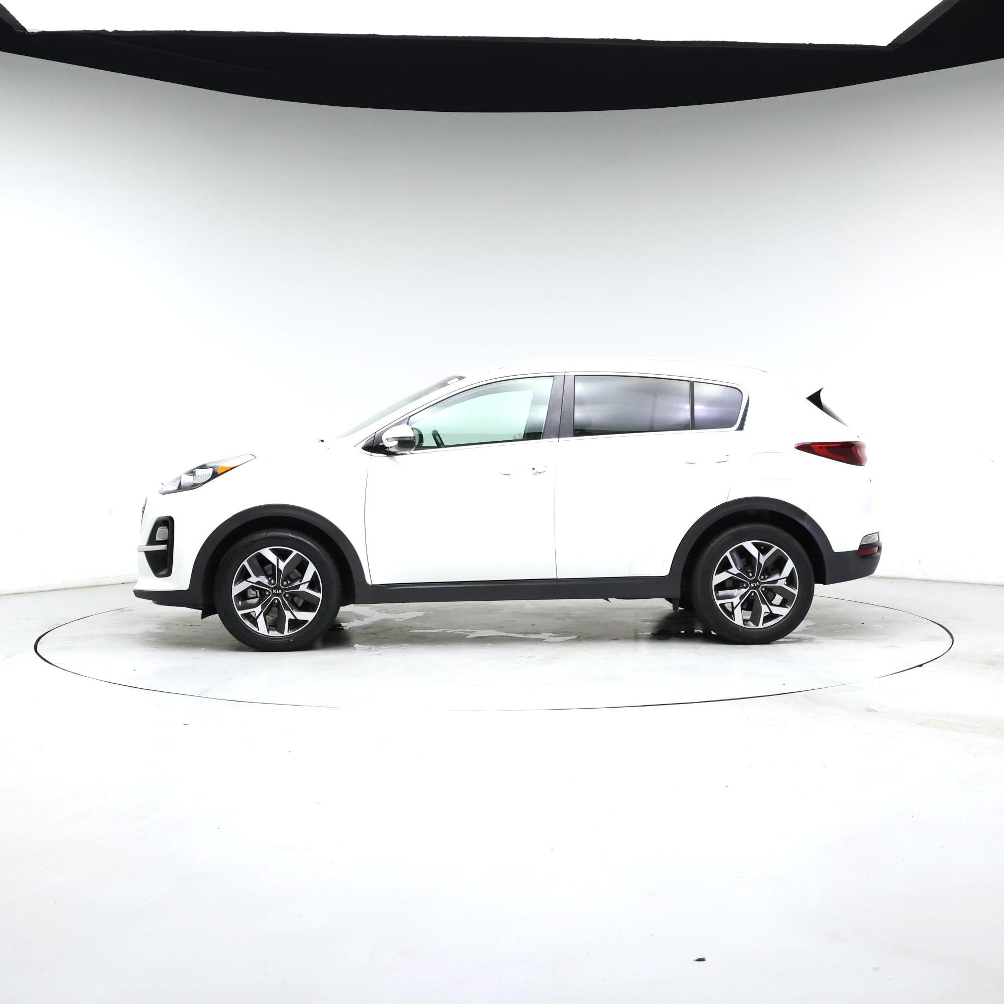 Thumbnail: 2020 Kia Sportage - 3