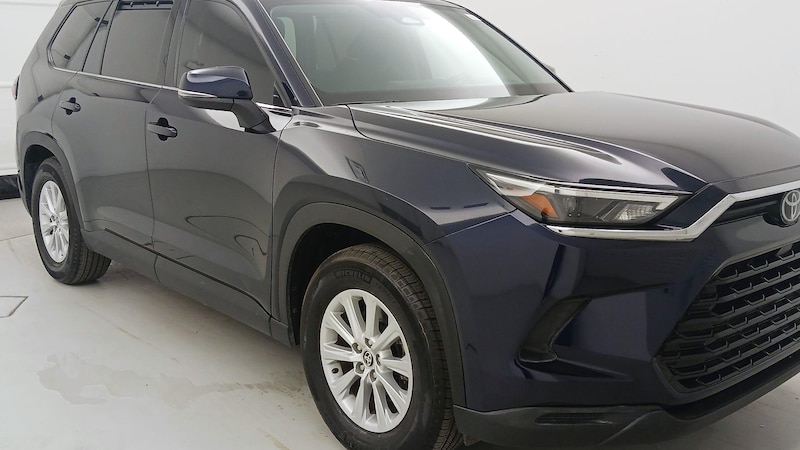 2024 Toyota Grand Highlander XLE Hero Image