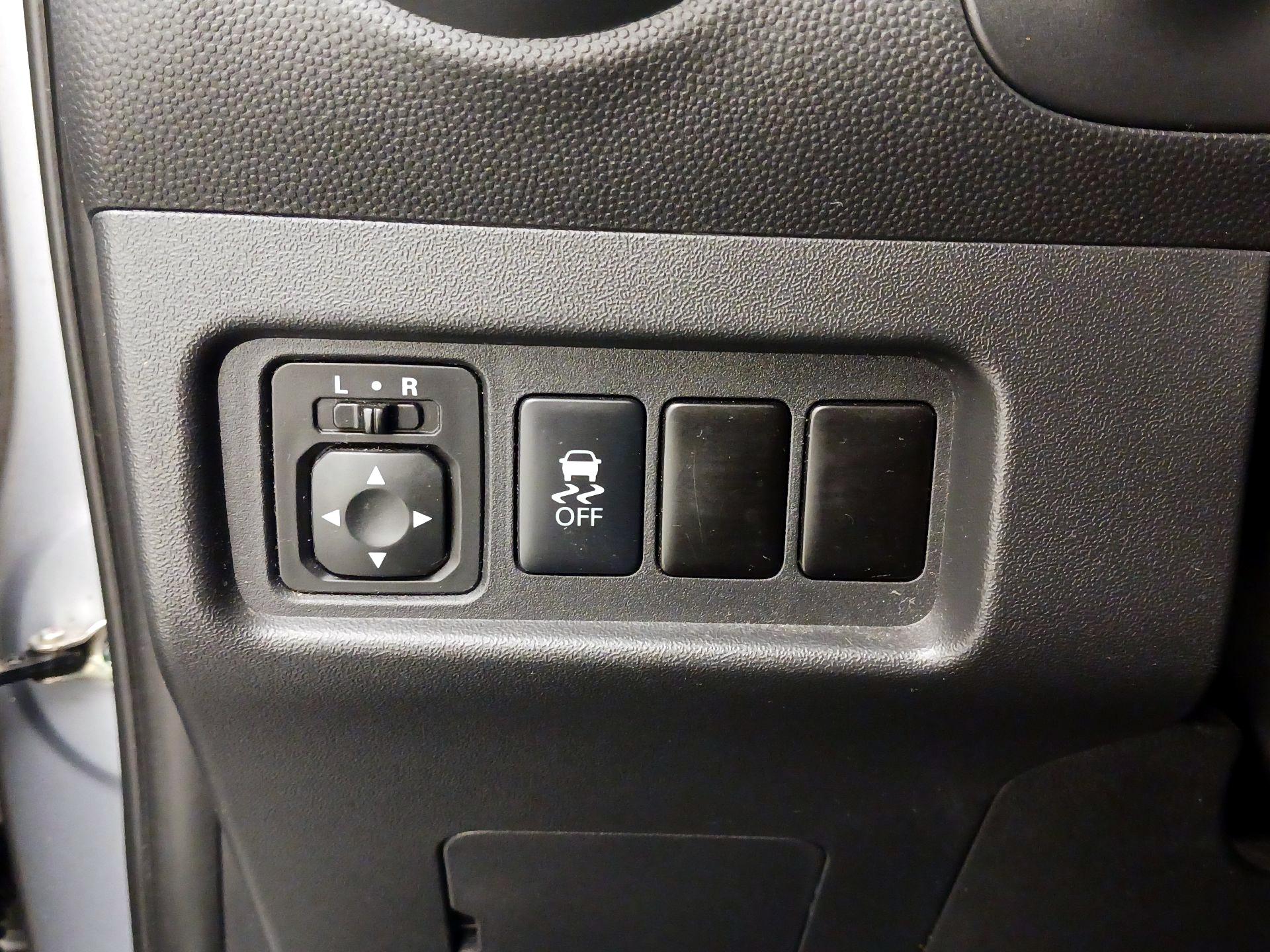 Thumbnail: 2014 Mitsubishi Mirage - 13