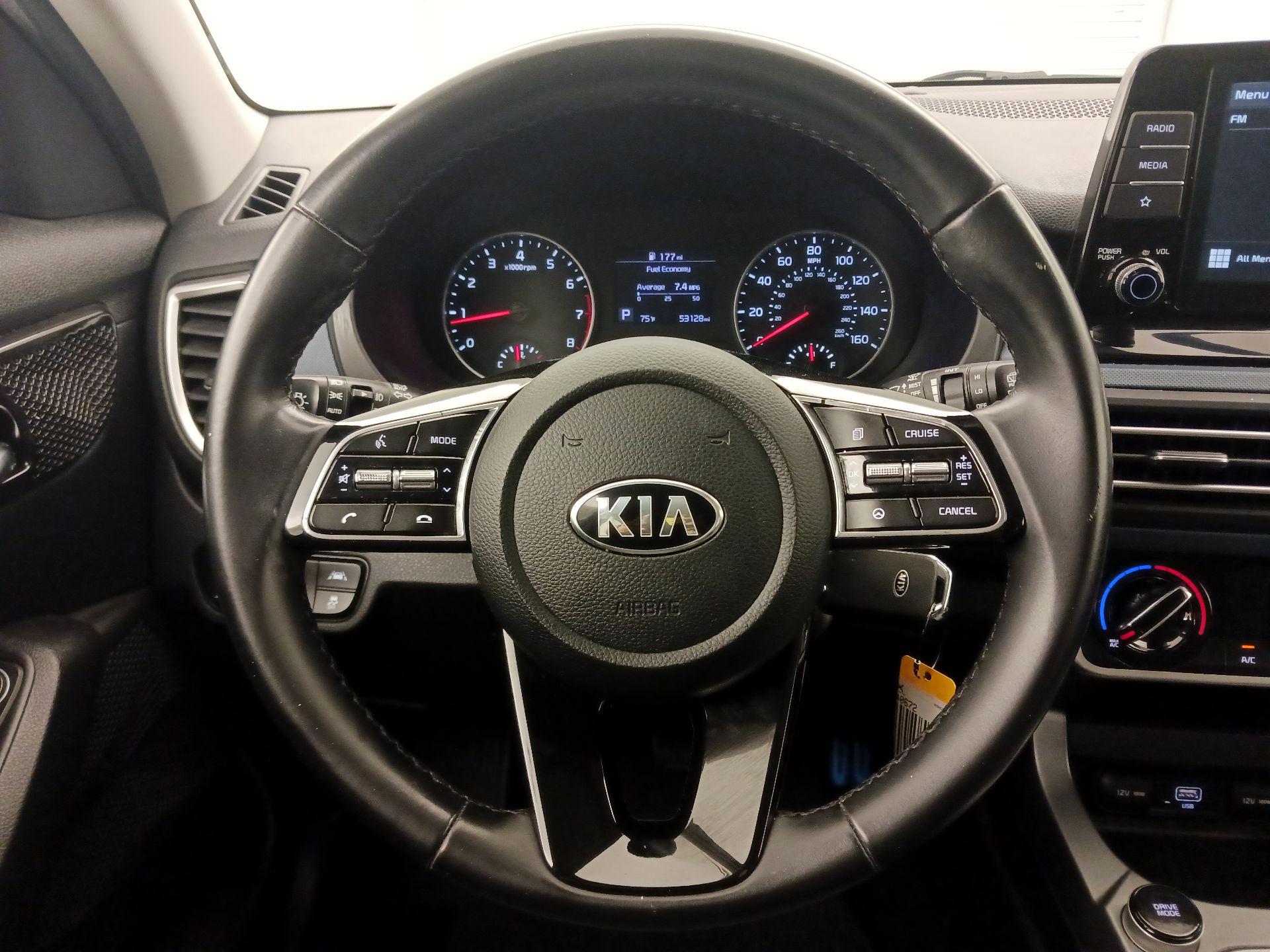 Thumbnail: 2021 Kia Seltos - 10