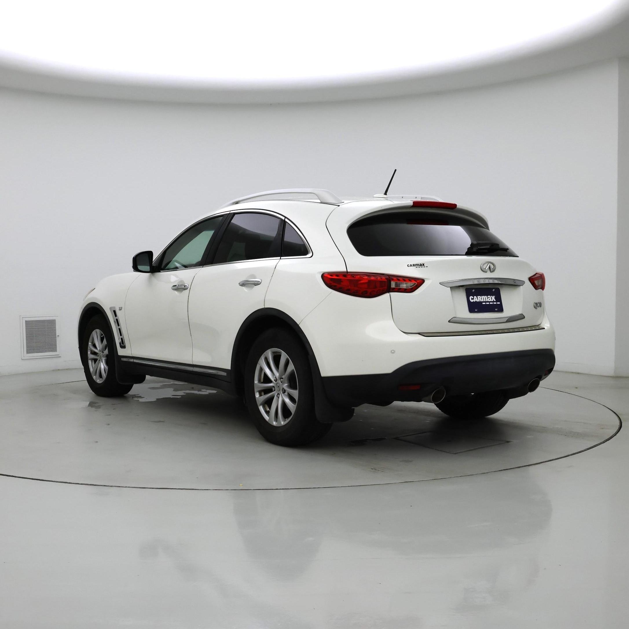 Thumbnail: 2016 INFINITI QX70 - 2