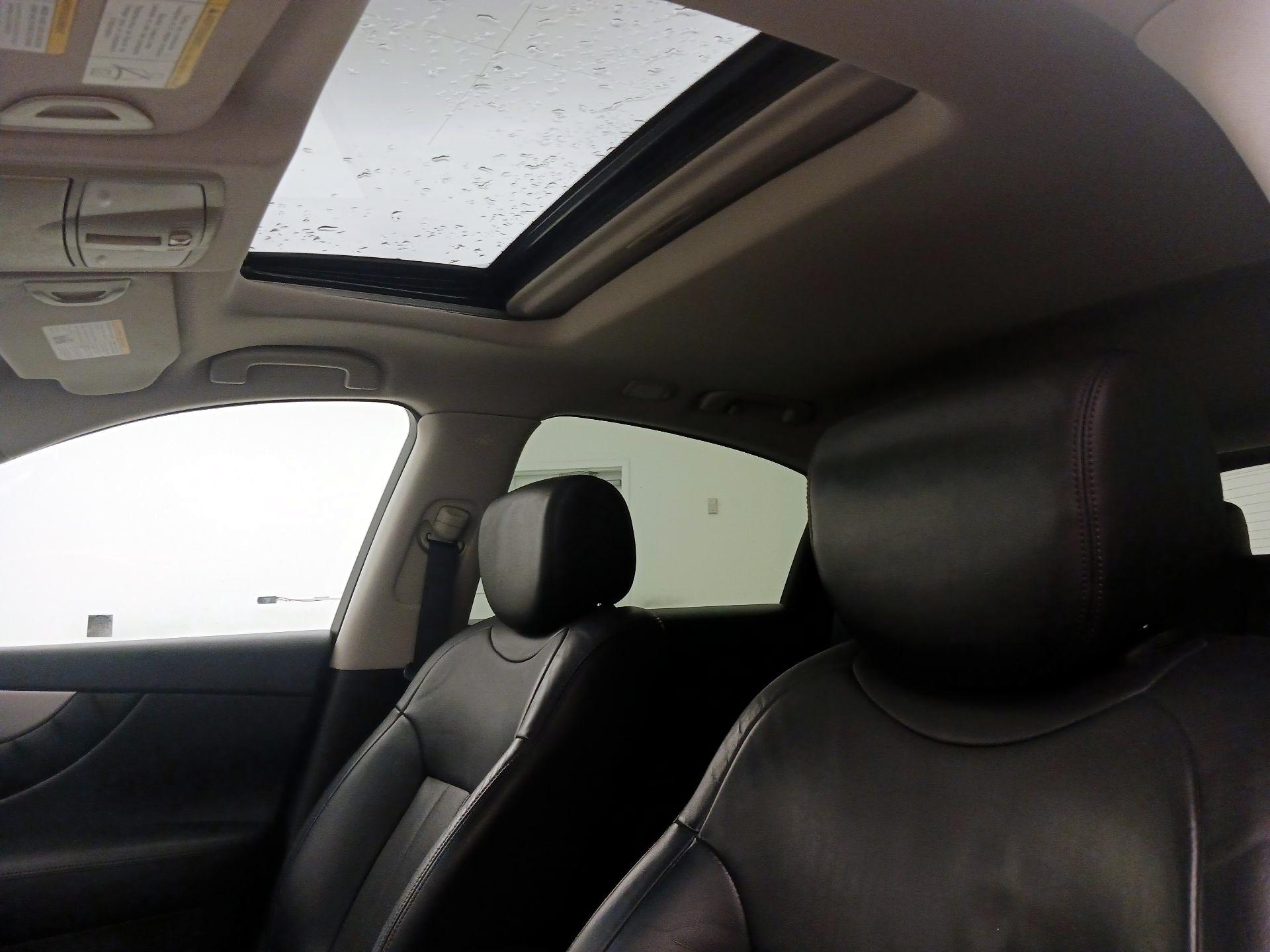 Thumbnail: 2016 INFINITI QX70 - 19