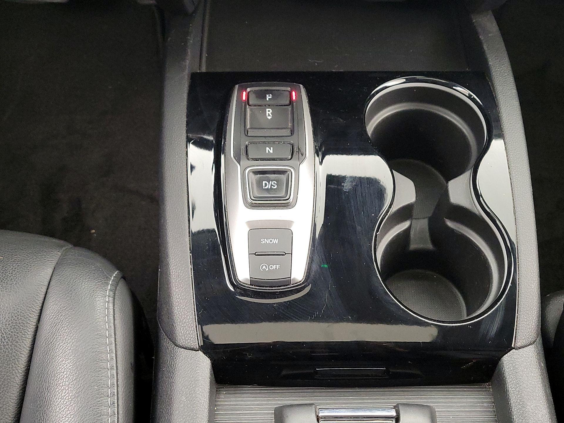 Thumbnail: 2019 Honda Pilot - 18