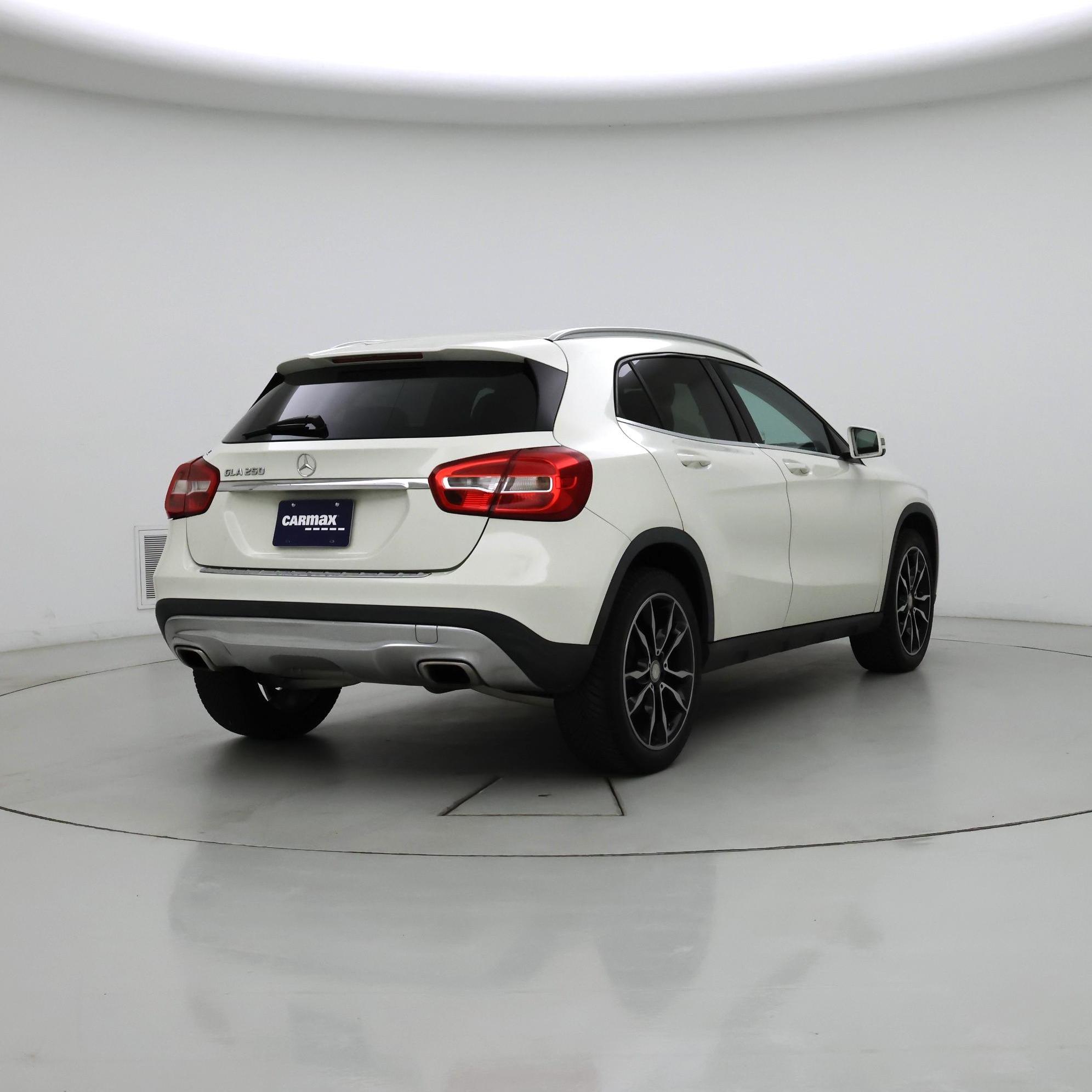 Thumbnail: 2017 Mercedes-Benz GLA - 8