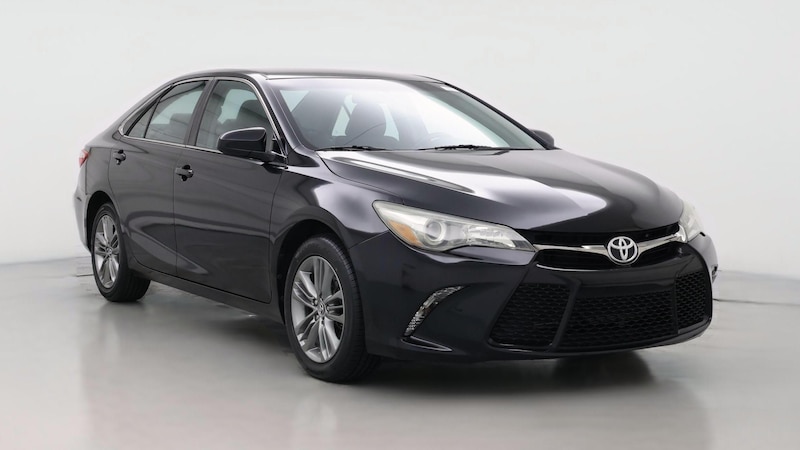 2016 Toyota Camry SE Hero Image