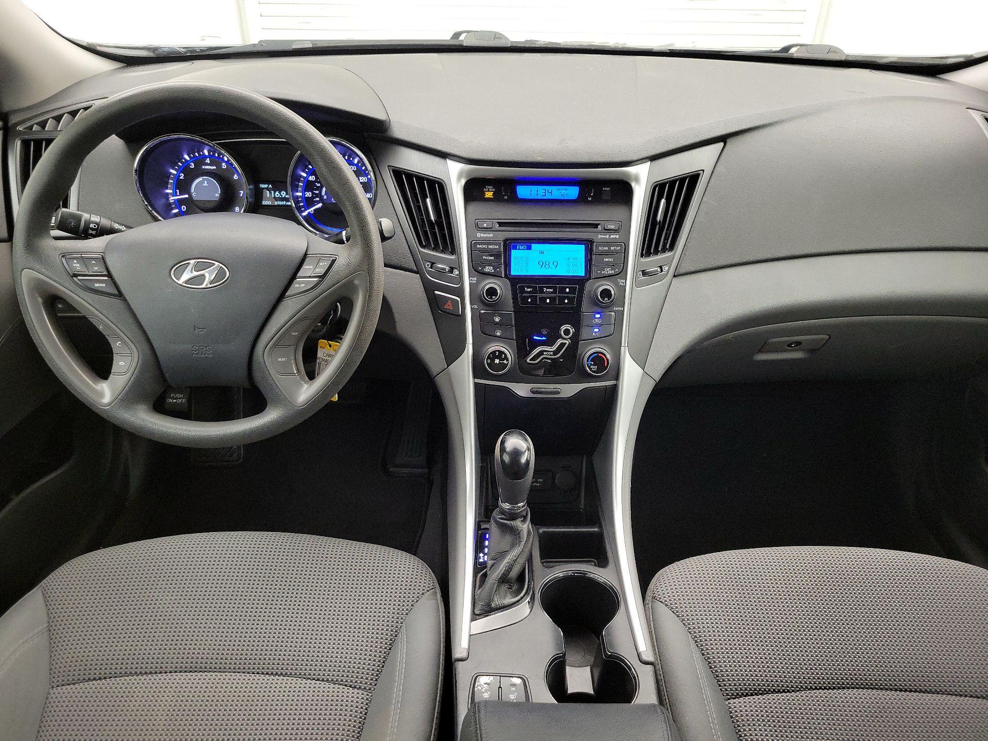 Thumbnail: 2013 Hyundai Sonata - 9