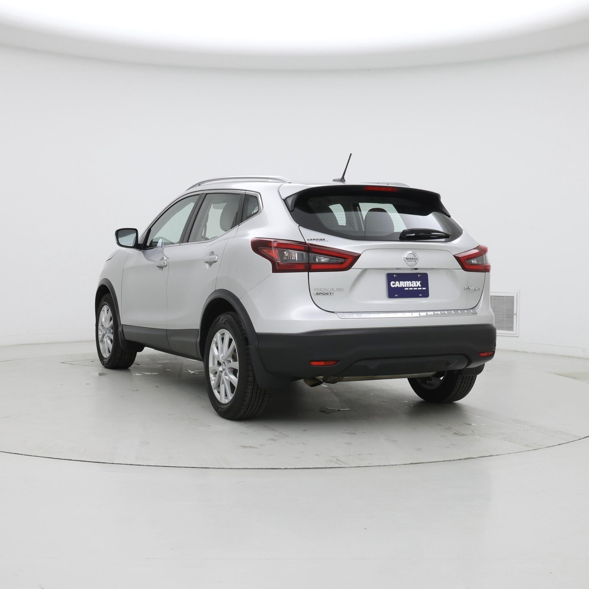 Thumbnail: 2021 Nissan Rogue Sport - 2