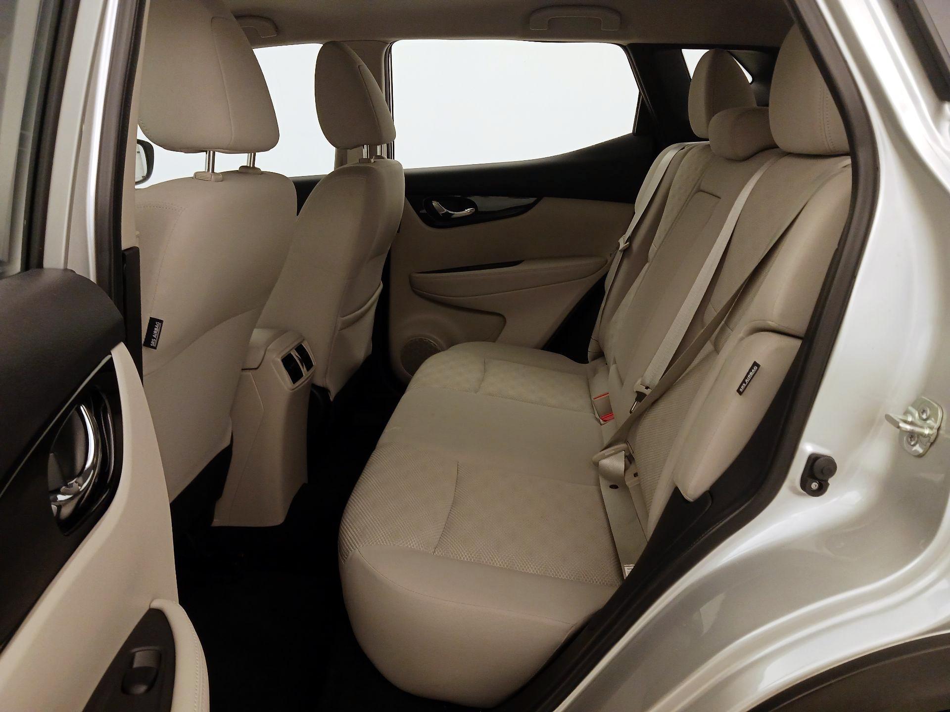 Thumbnail: 2021 Nissan Rogue Sport - 19