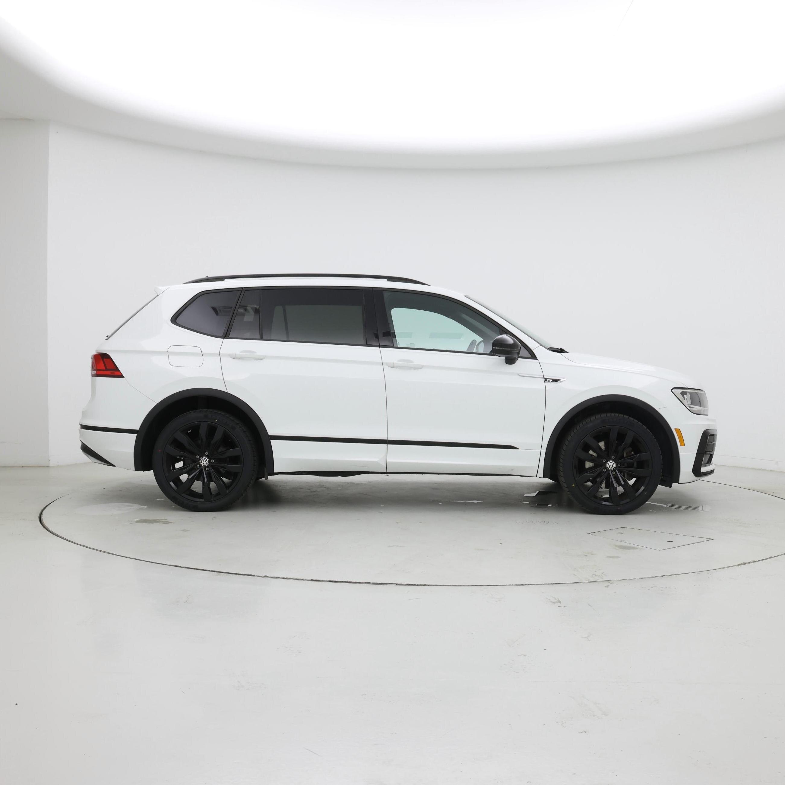Thumbnail: 2020 Volkswagen Tiguan - 7