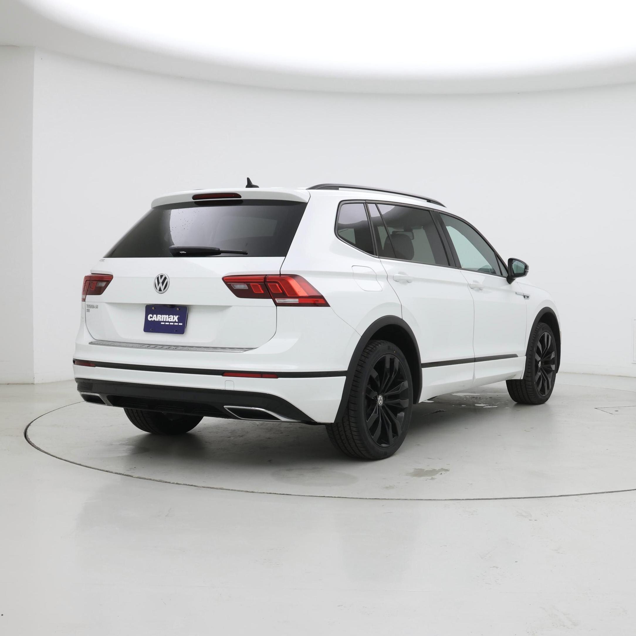 Thumbnail: 2020 Volkswagen Tiguan - 8