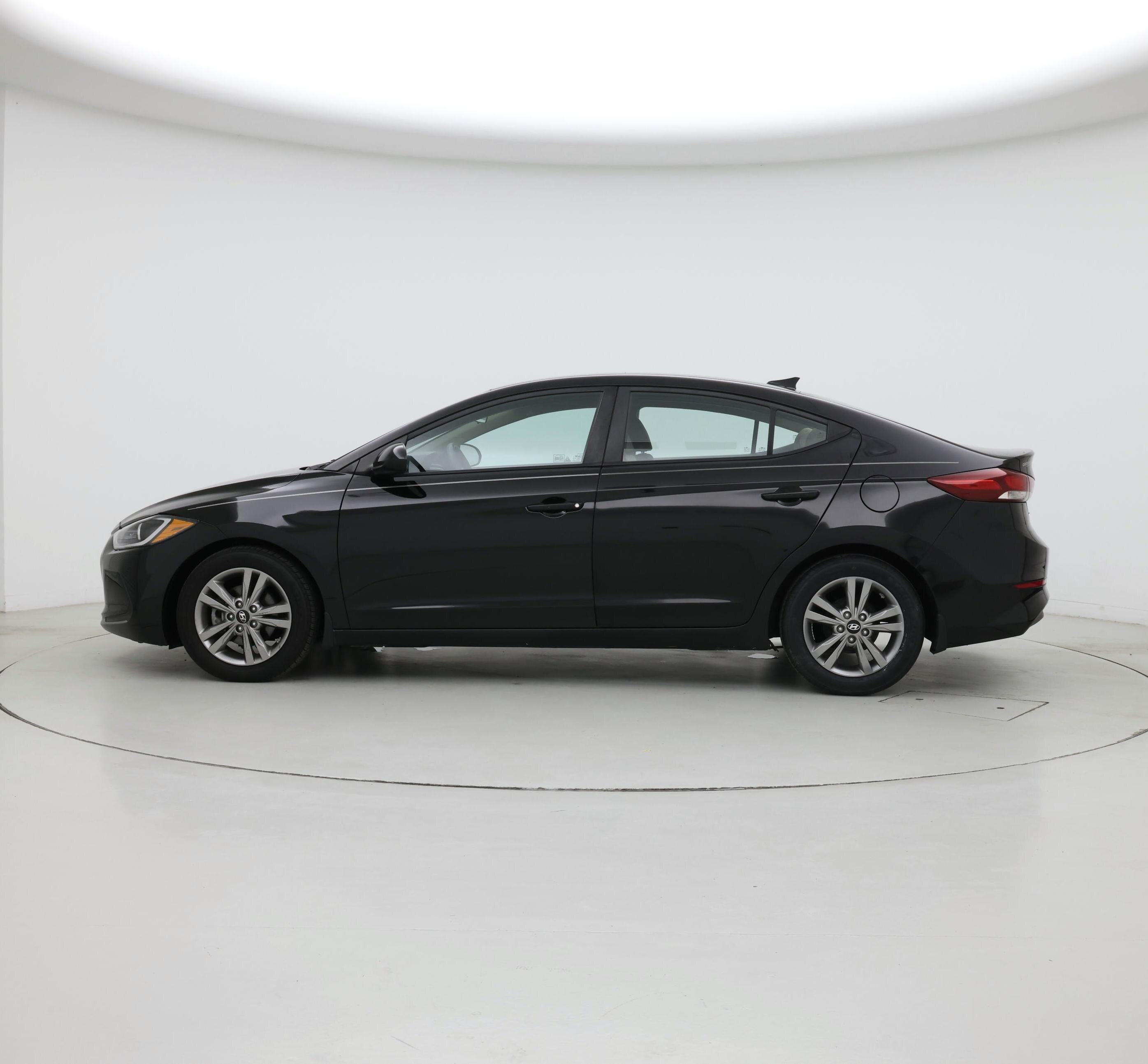 Thumbnail: 2017 Hyundai Elantra - 3
