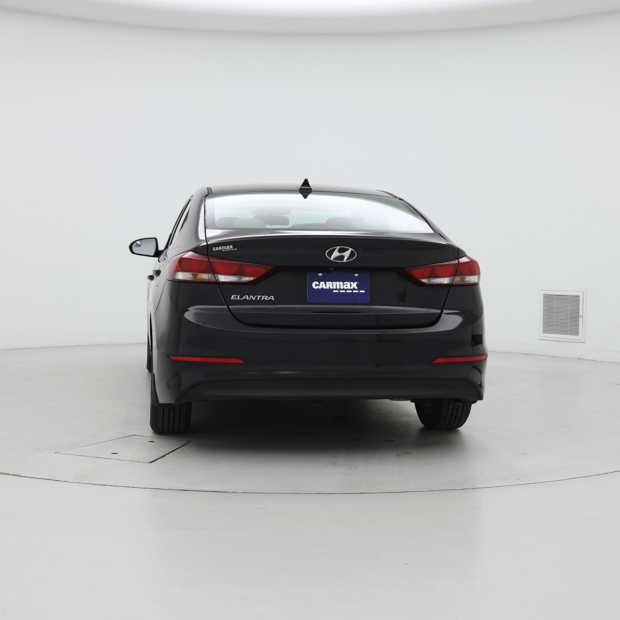 Thumbnail: 2017 Hyundai Elantra - 6