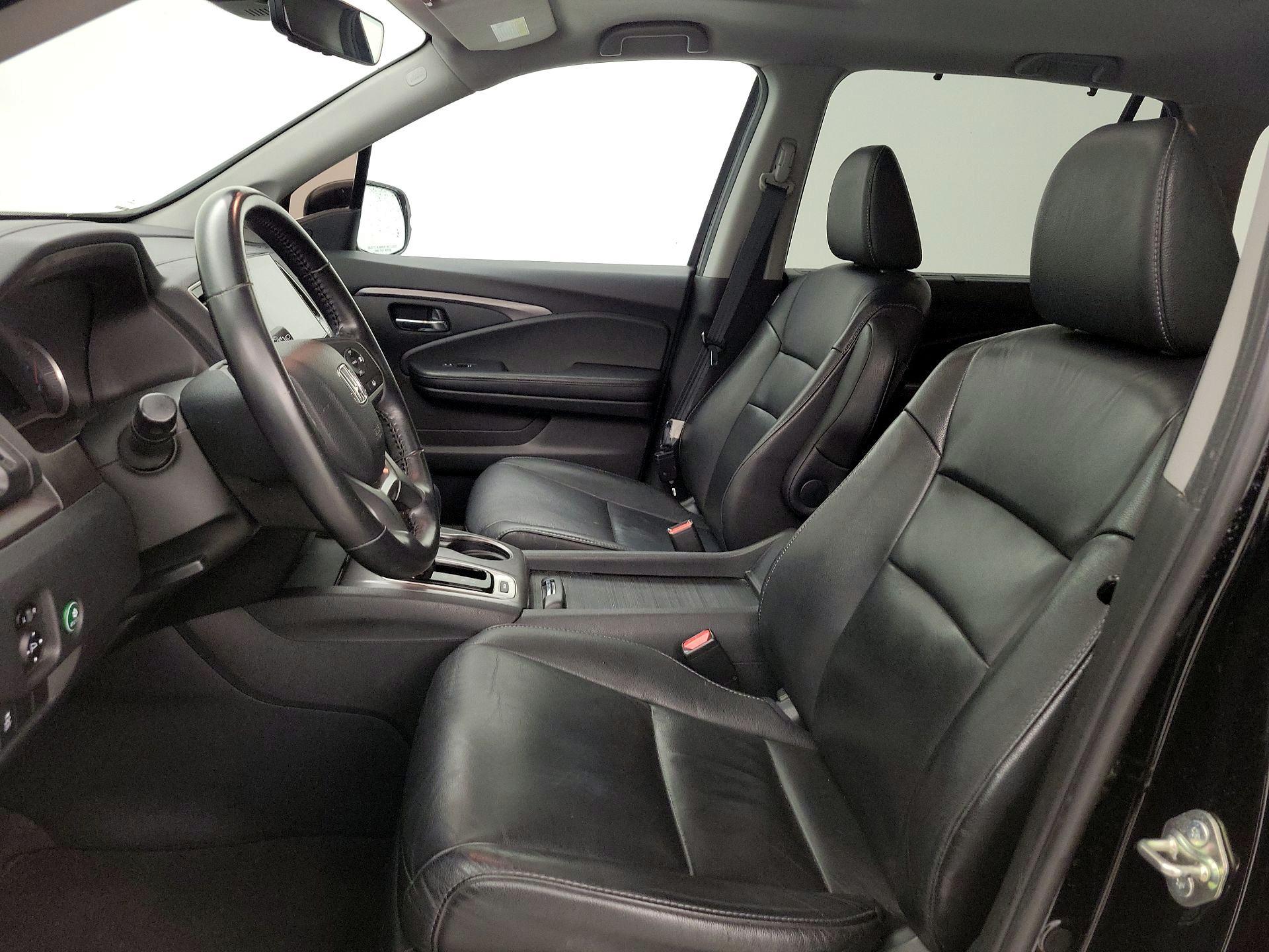 Thumbnail: 2020 Honda Pilot - 11