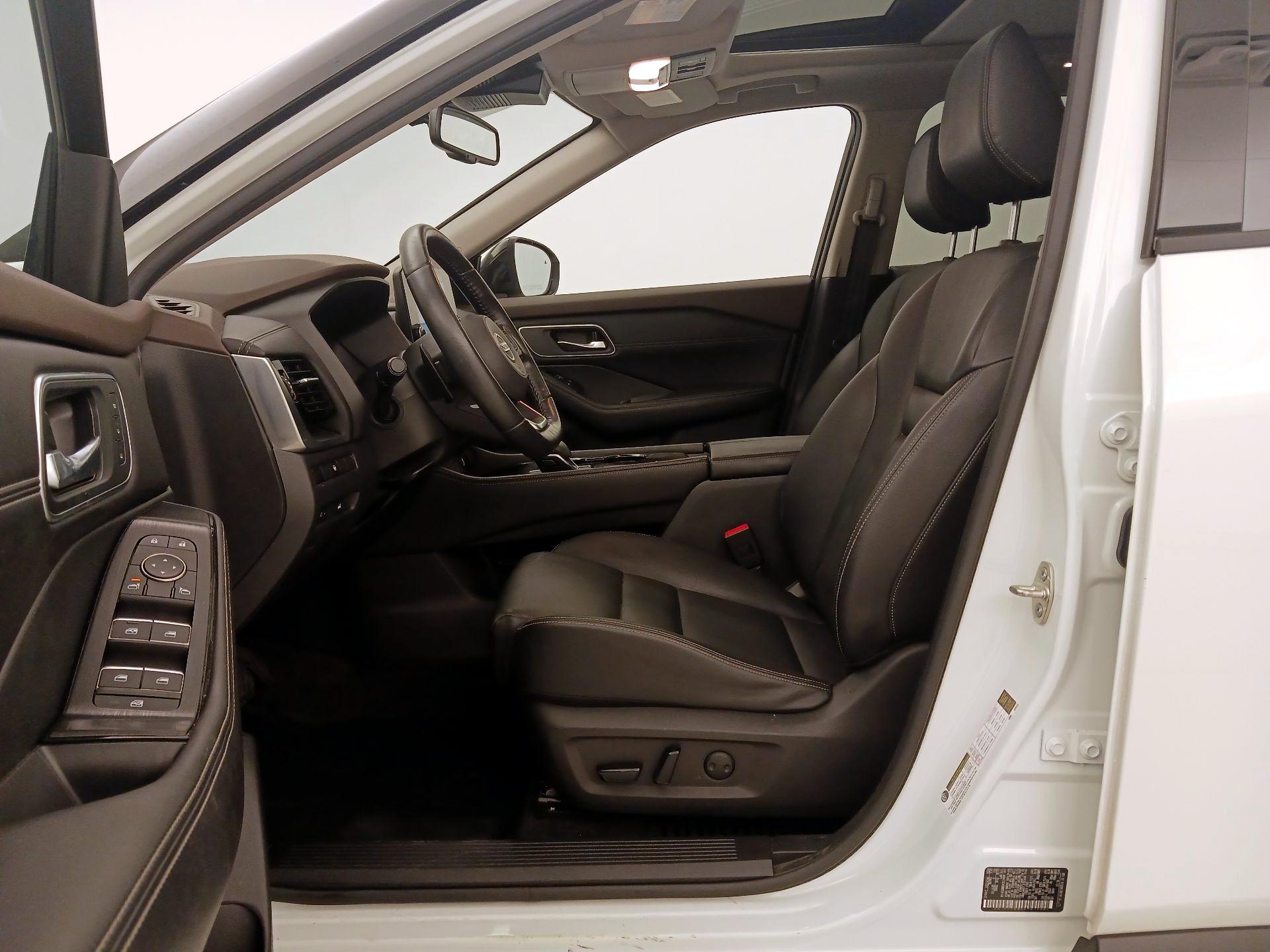 Thumbnail: 2021 Nissan Rogue - 11