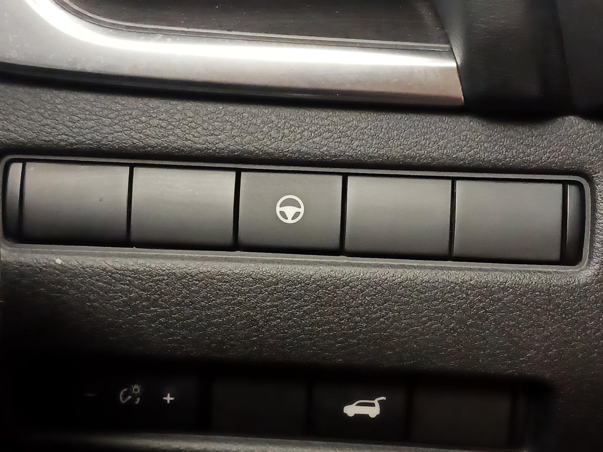 Thumbnail: 2021 Nissan Rogue - 13