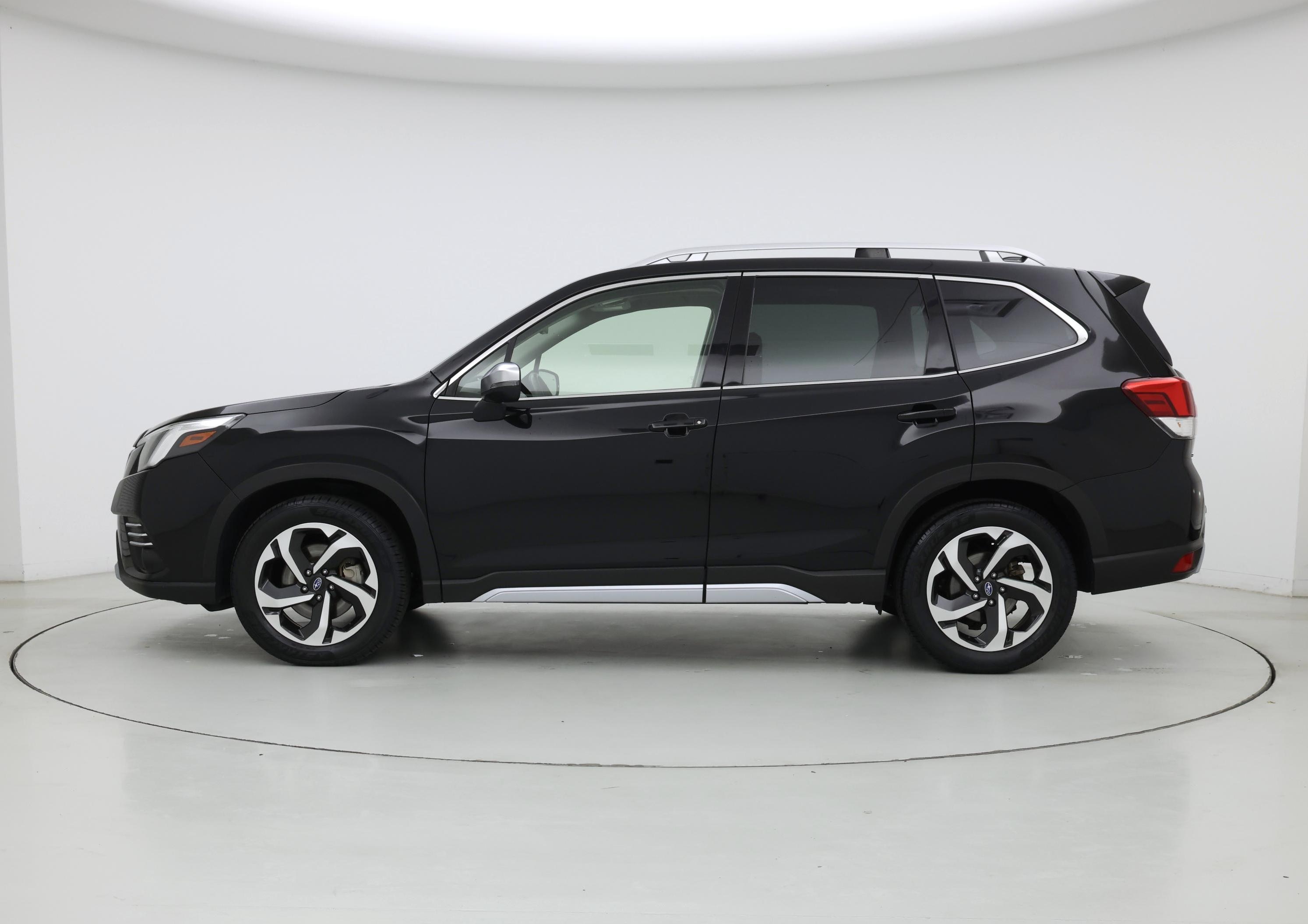 Thumbnail: 2022 Subaru Forester - 3