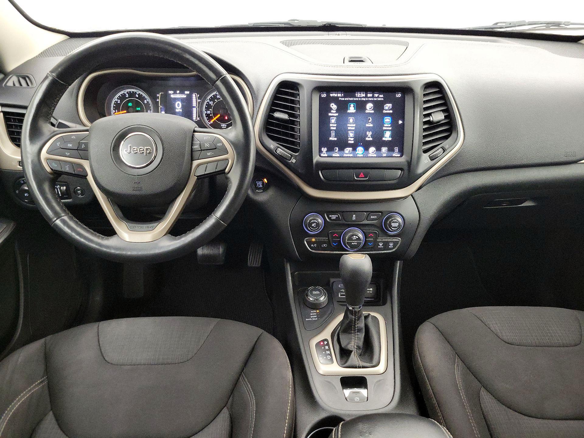 Thumbnail: 2015 Jeep Cherokee - 9