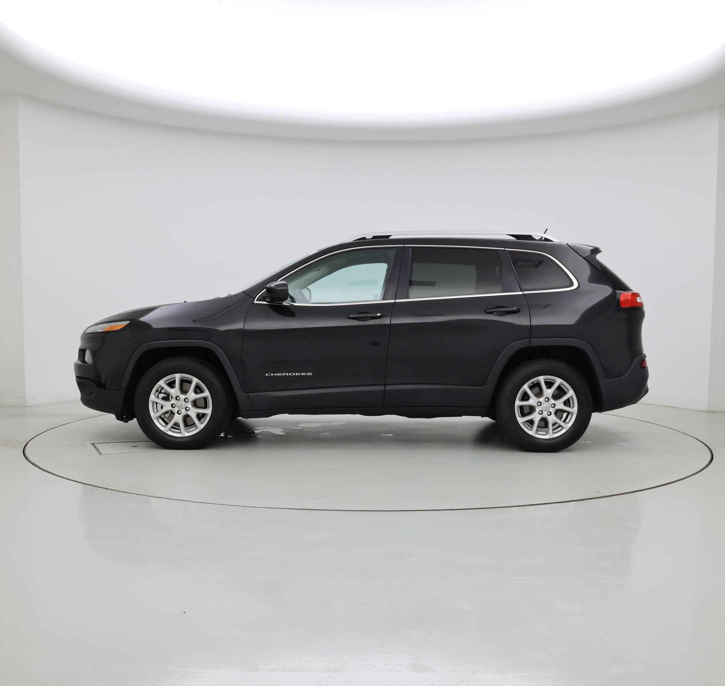 Thumbnail: 2015 Jeep Cherokee - 3