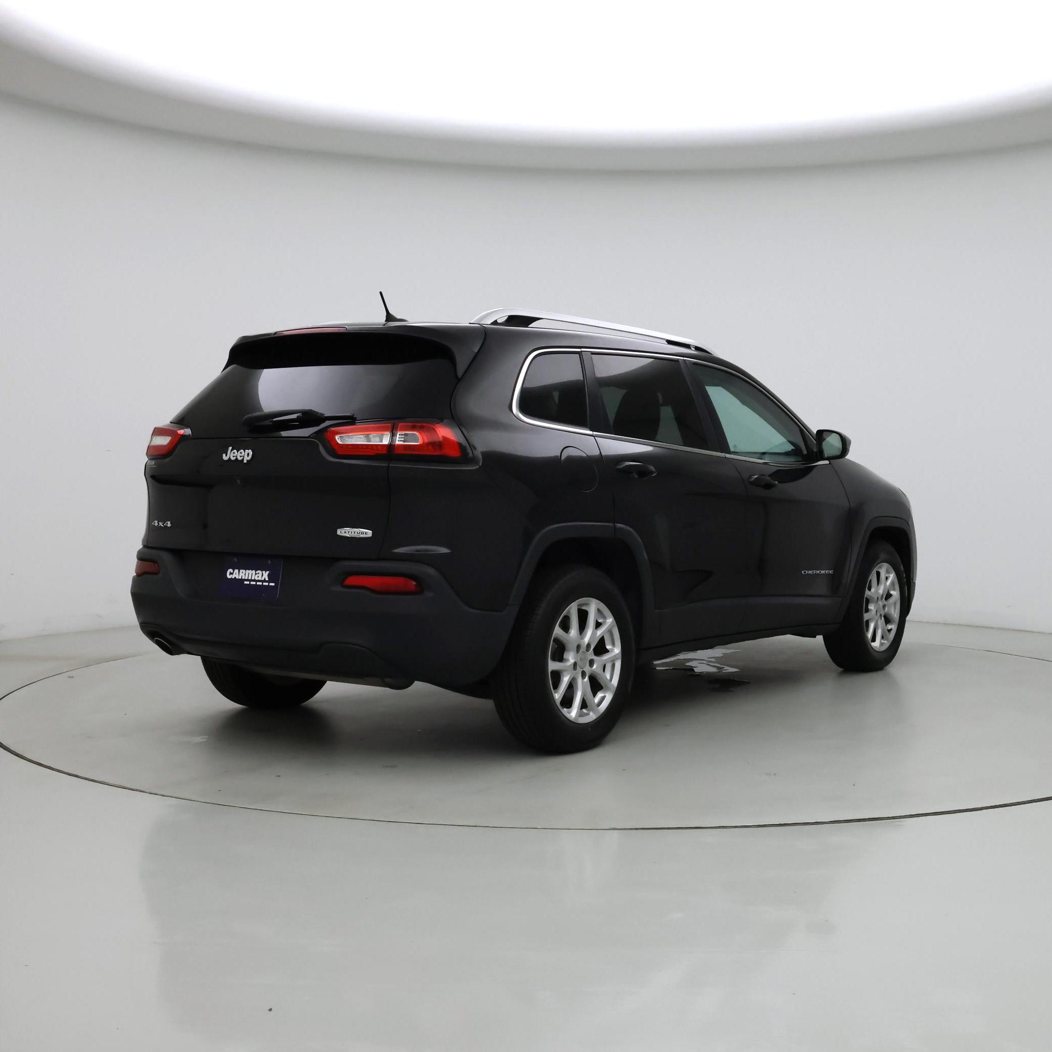 Thumbnail: 2015 Jeep Cherokee - 8