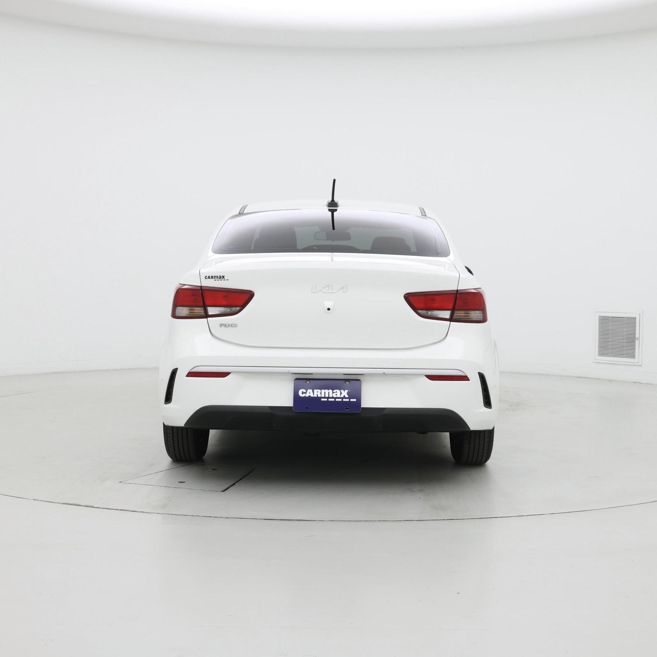 Thumbnail: 2022 Kia Rio - 6