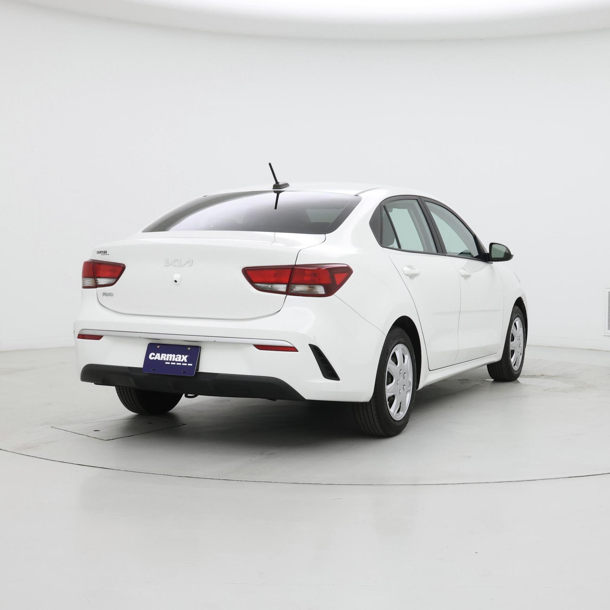 Thumbnail: 2022 Kia Rio - 8