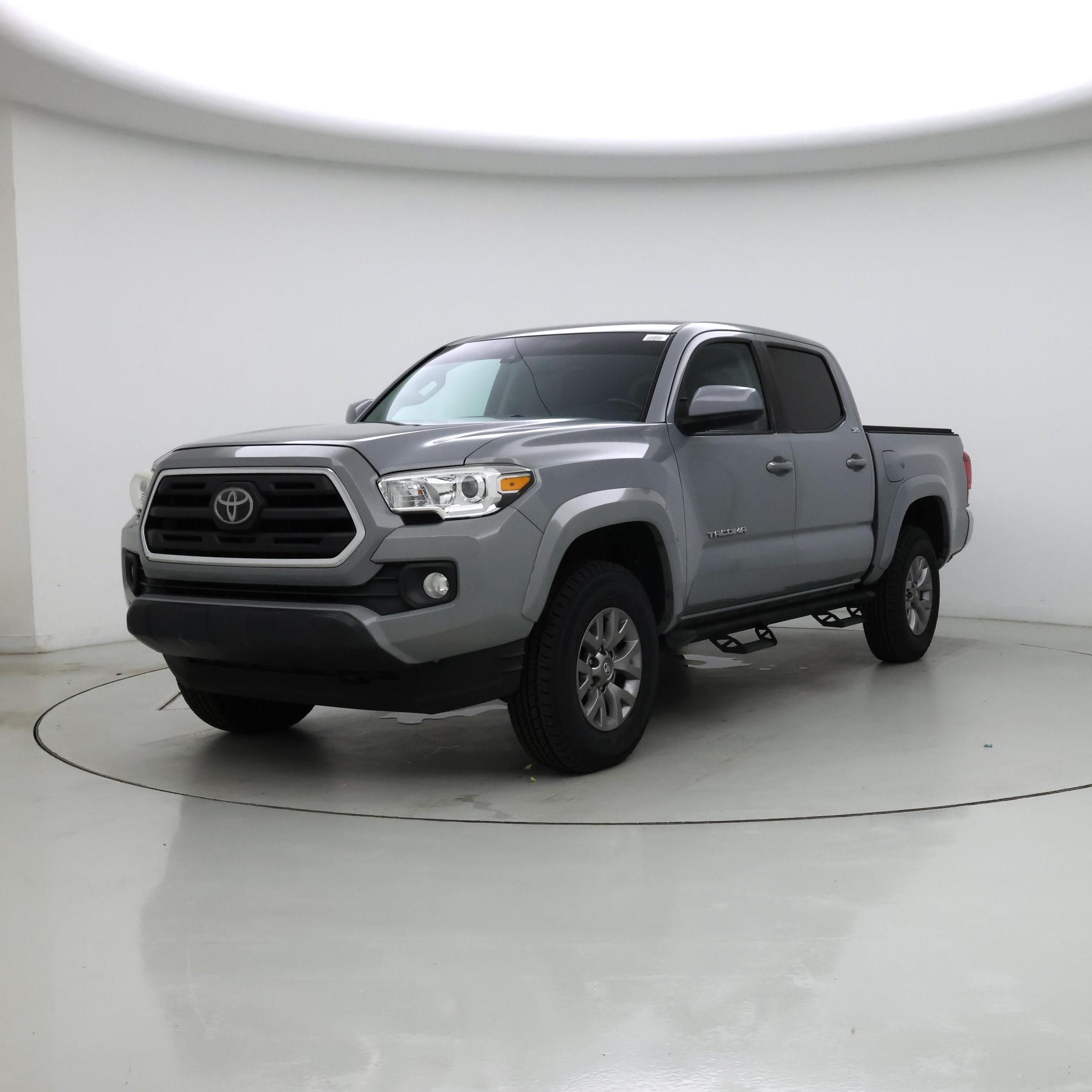 Thumbnail: 2019 Toyota Tacoma - 4