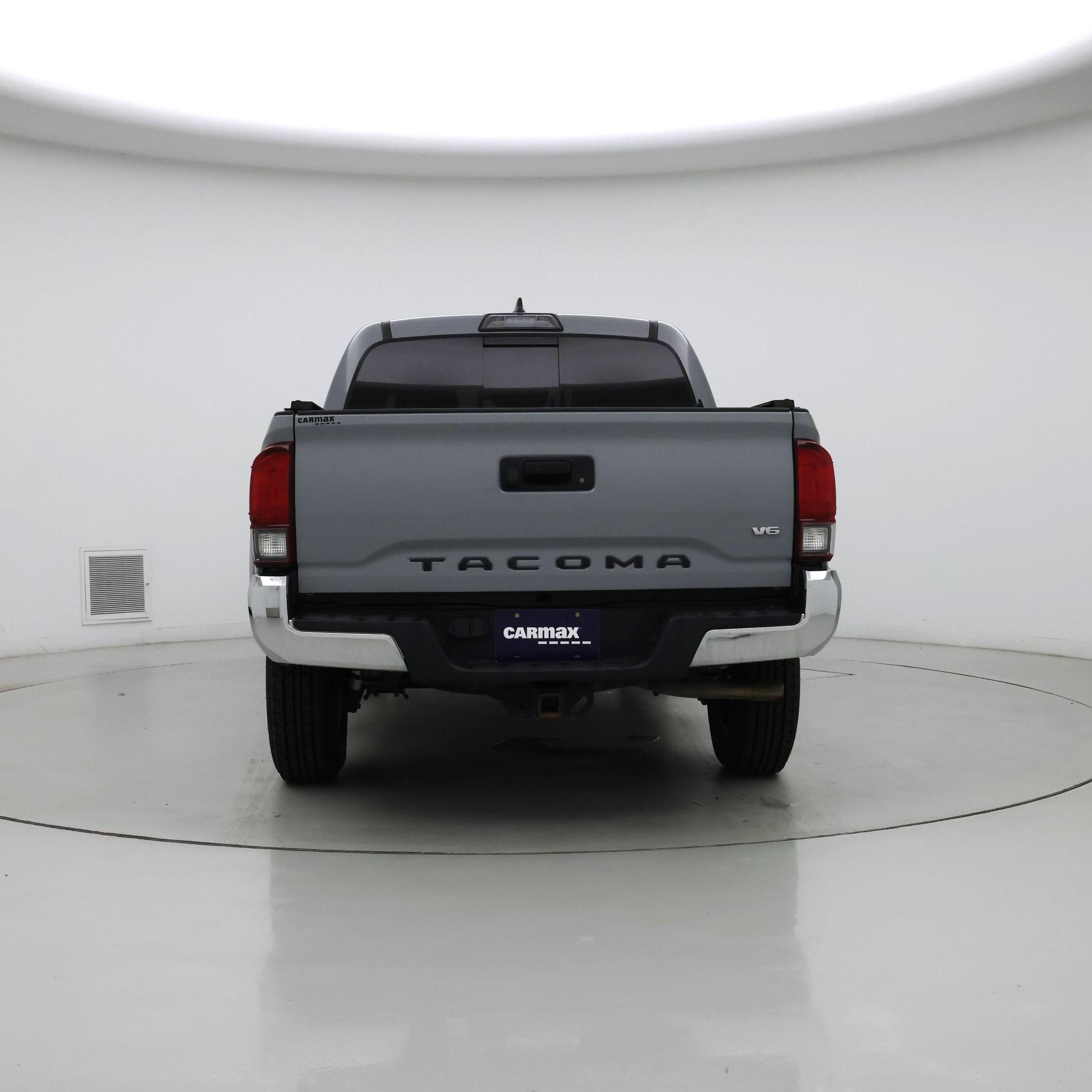Thumbnail: 2019 Toyota Tacoma - 6