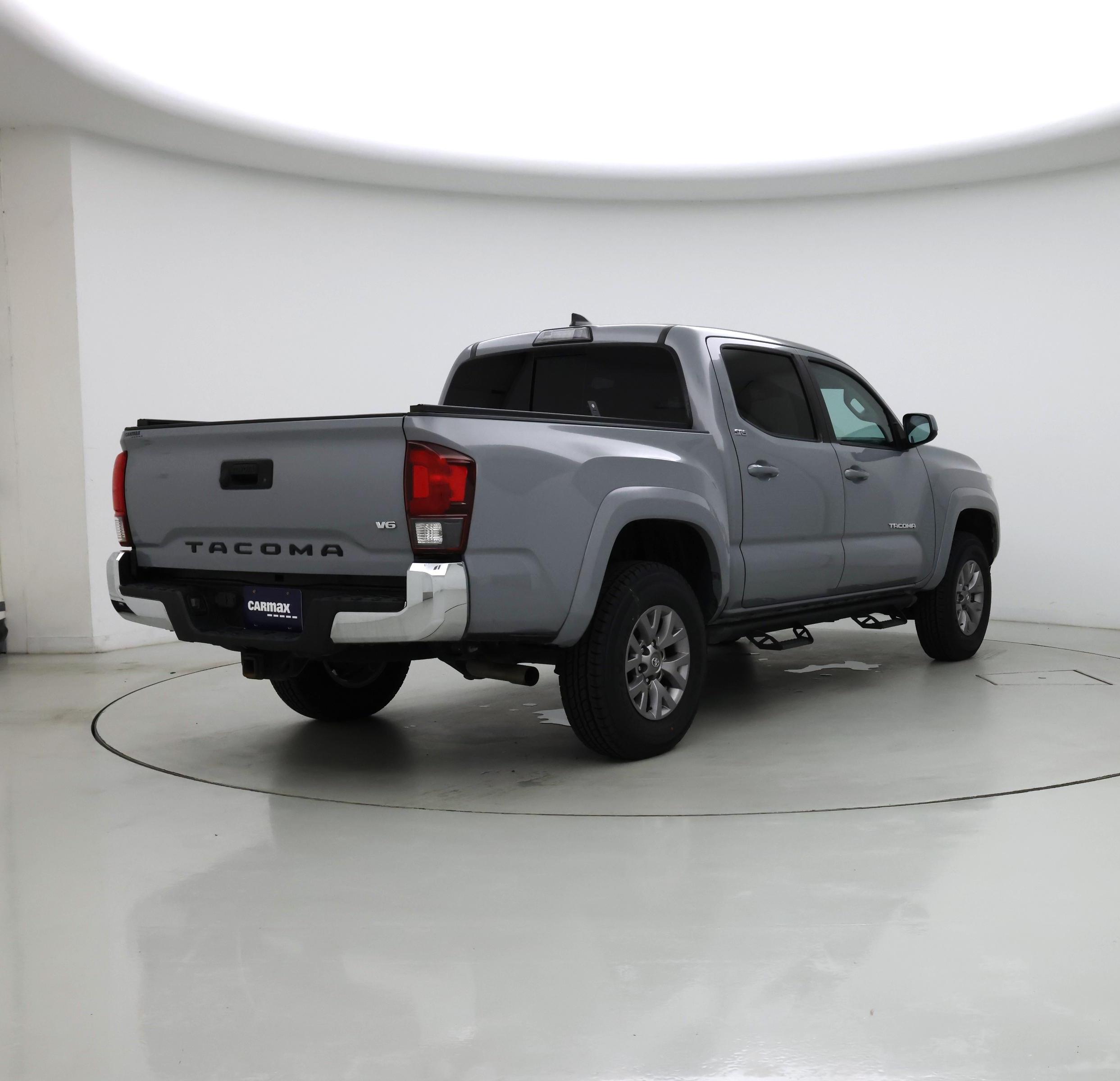 Thumbnail: 2019 Toyota Tacoma - 8