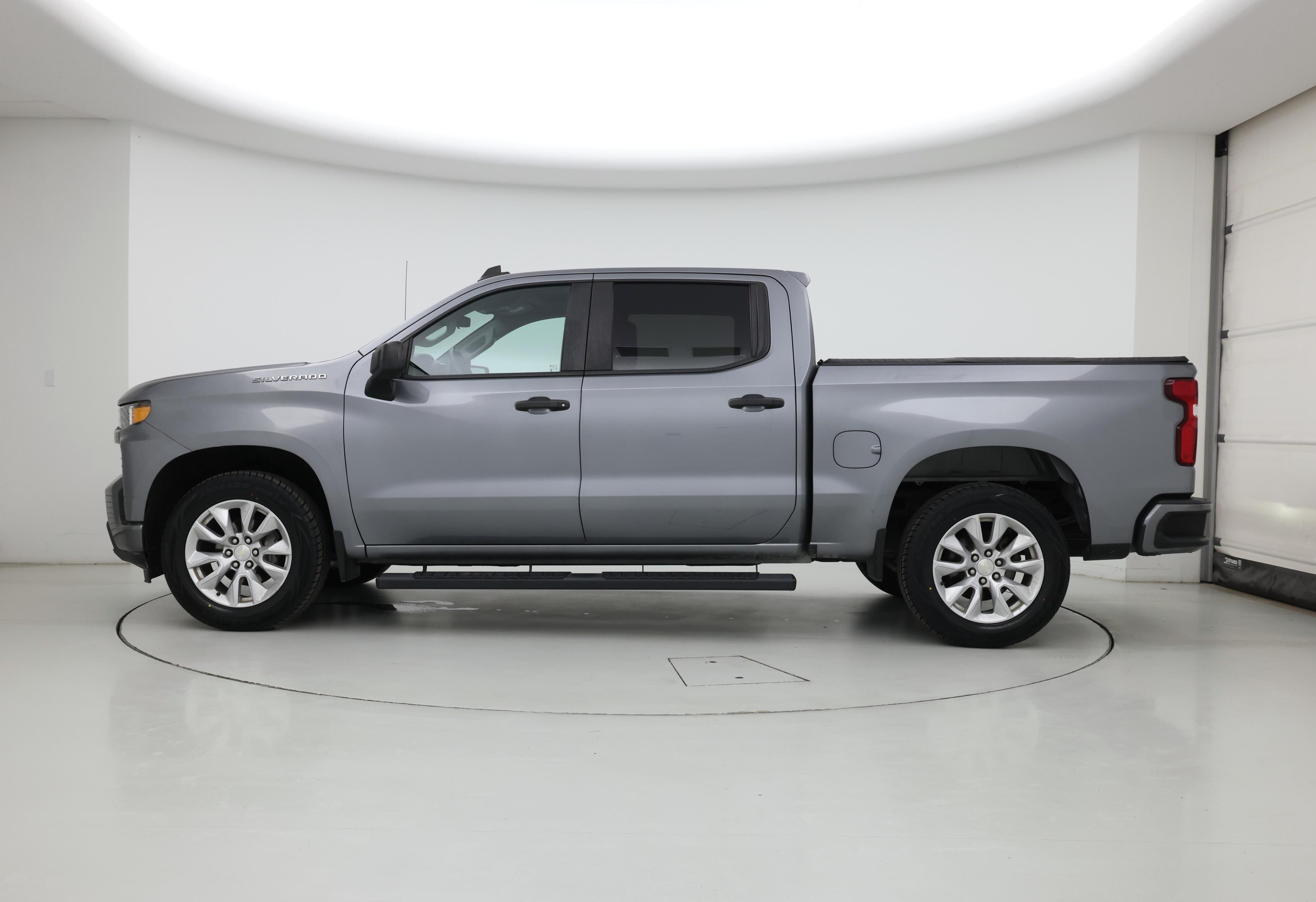 Thumbnail: 2020 Chevrolet Silverado 1500 - 3