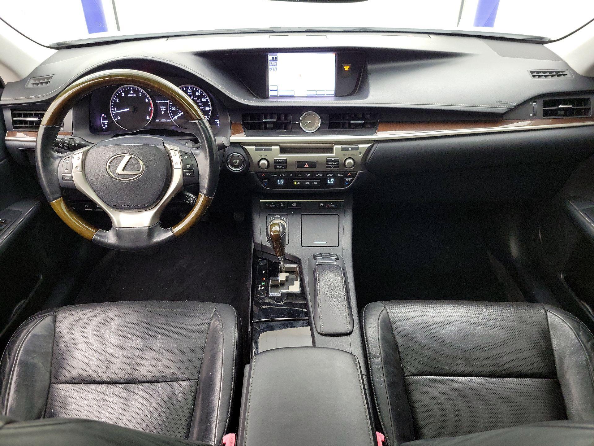 Thumbnail: 2014 Lexus ES - 9