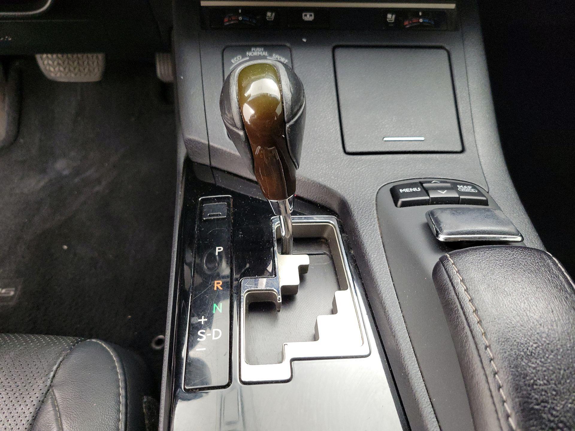 Thumbnail: 2014 Lexus ES - 18