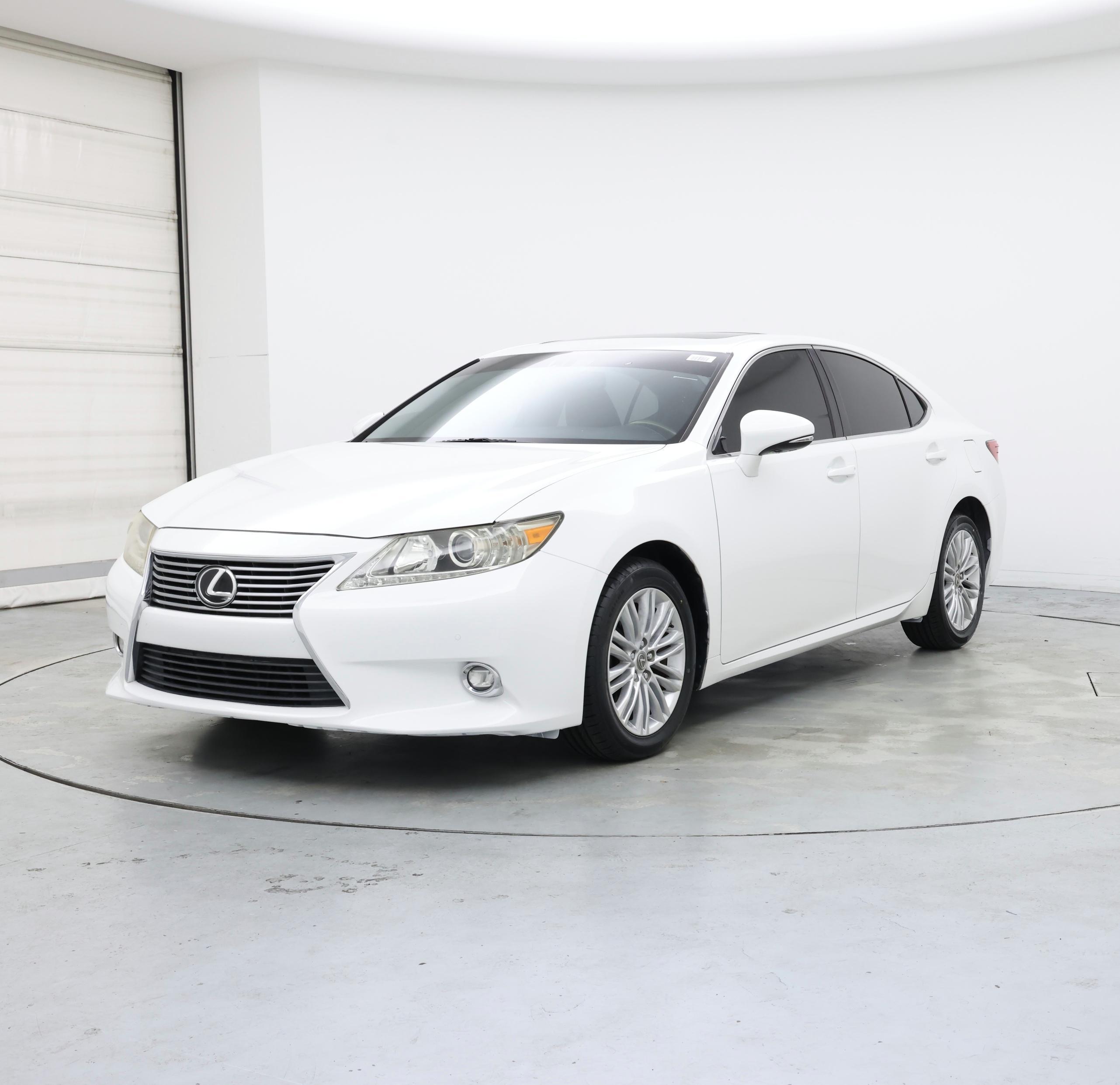 Thumbnail: 2014 Lexus ES - 4
