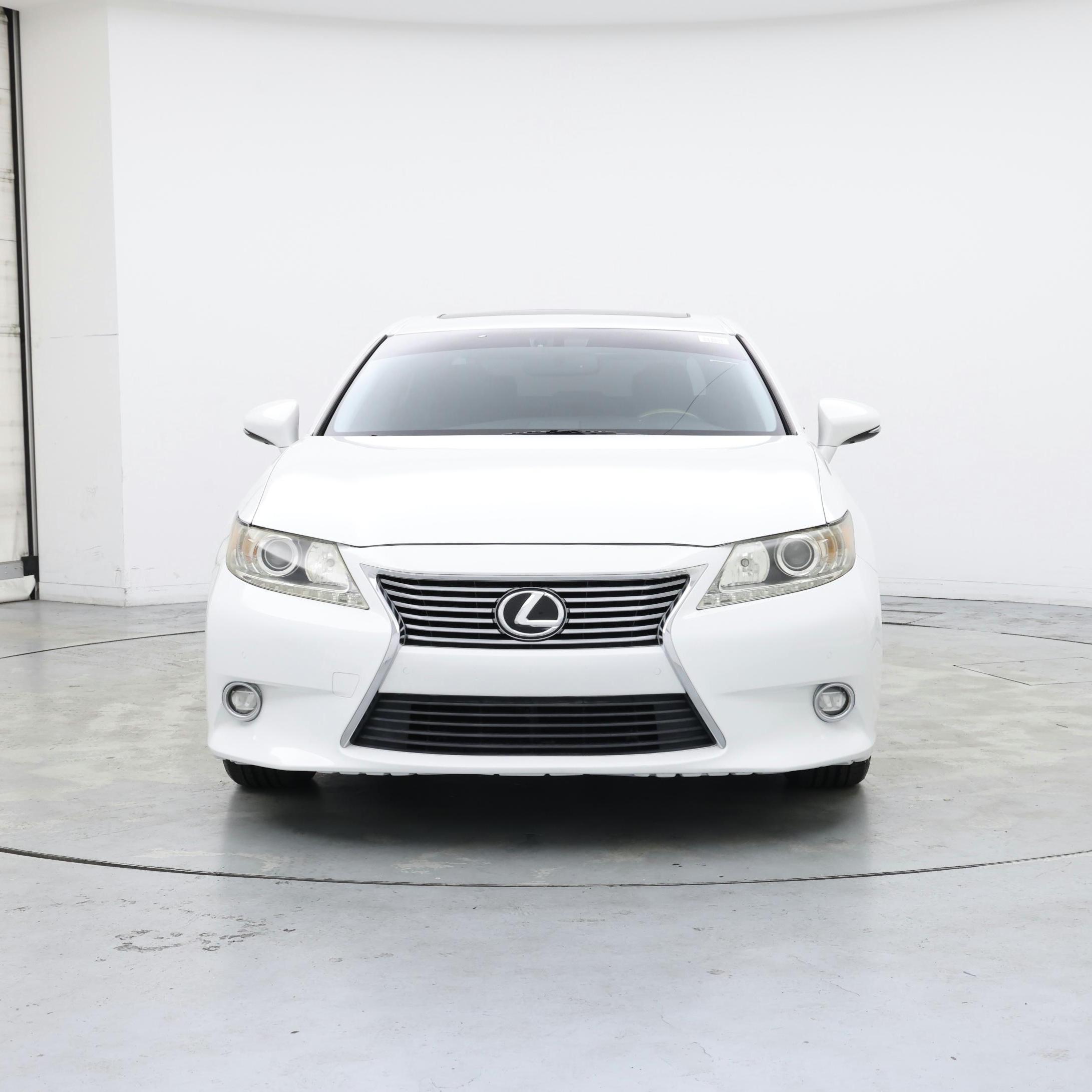 Thumbnail: 2014 Lexus ES - 5