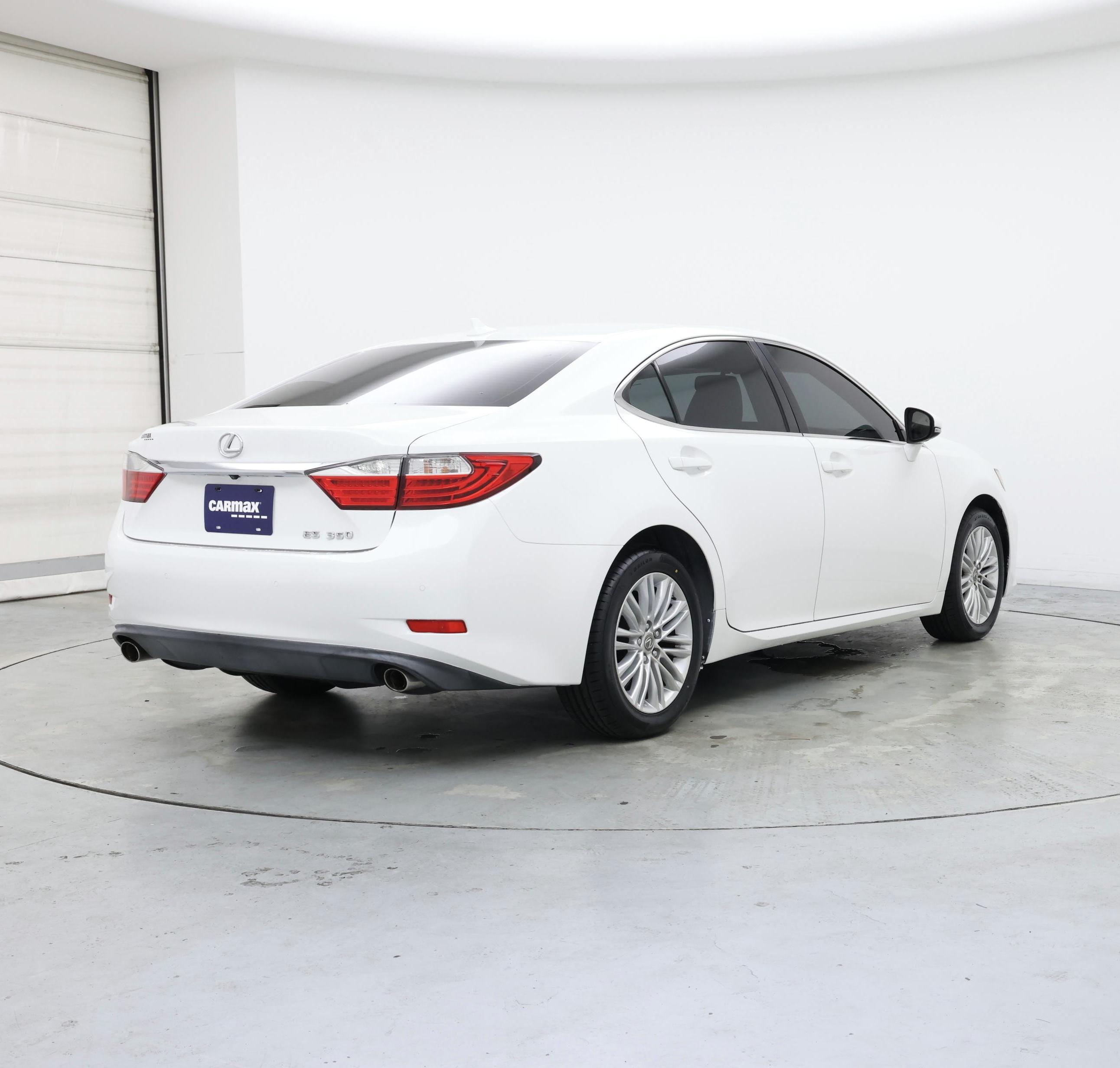 Thumbnail: 2014 Lexus ES - 8