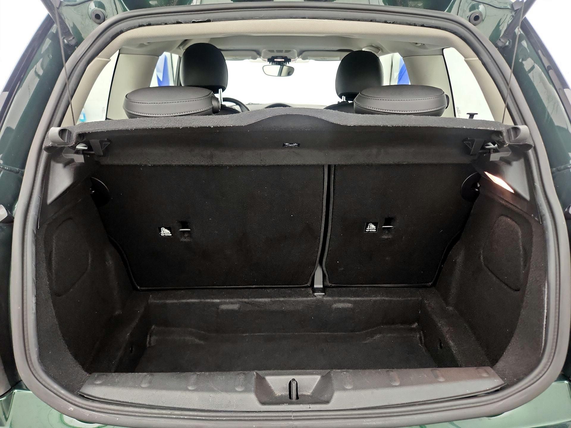 Thumbnail: 2017 MINI Cooper Hardtop - 20